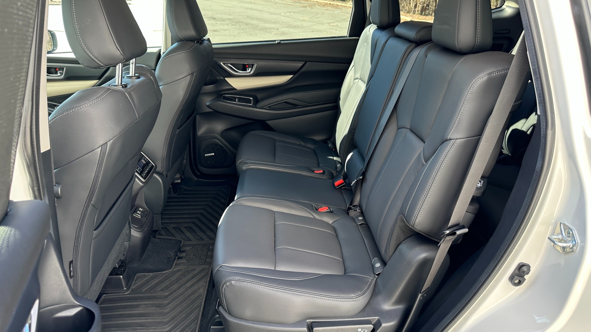 Used 2021 Subaru Ascent LIMITED / DRIVER ASSISTANCE / NAVIGATION / PANORAMIC ROOF / LEATHER for sale Sold at Formula Imports in Charlotte NC 28227 39