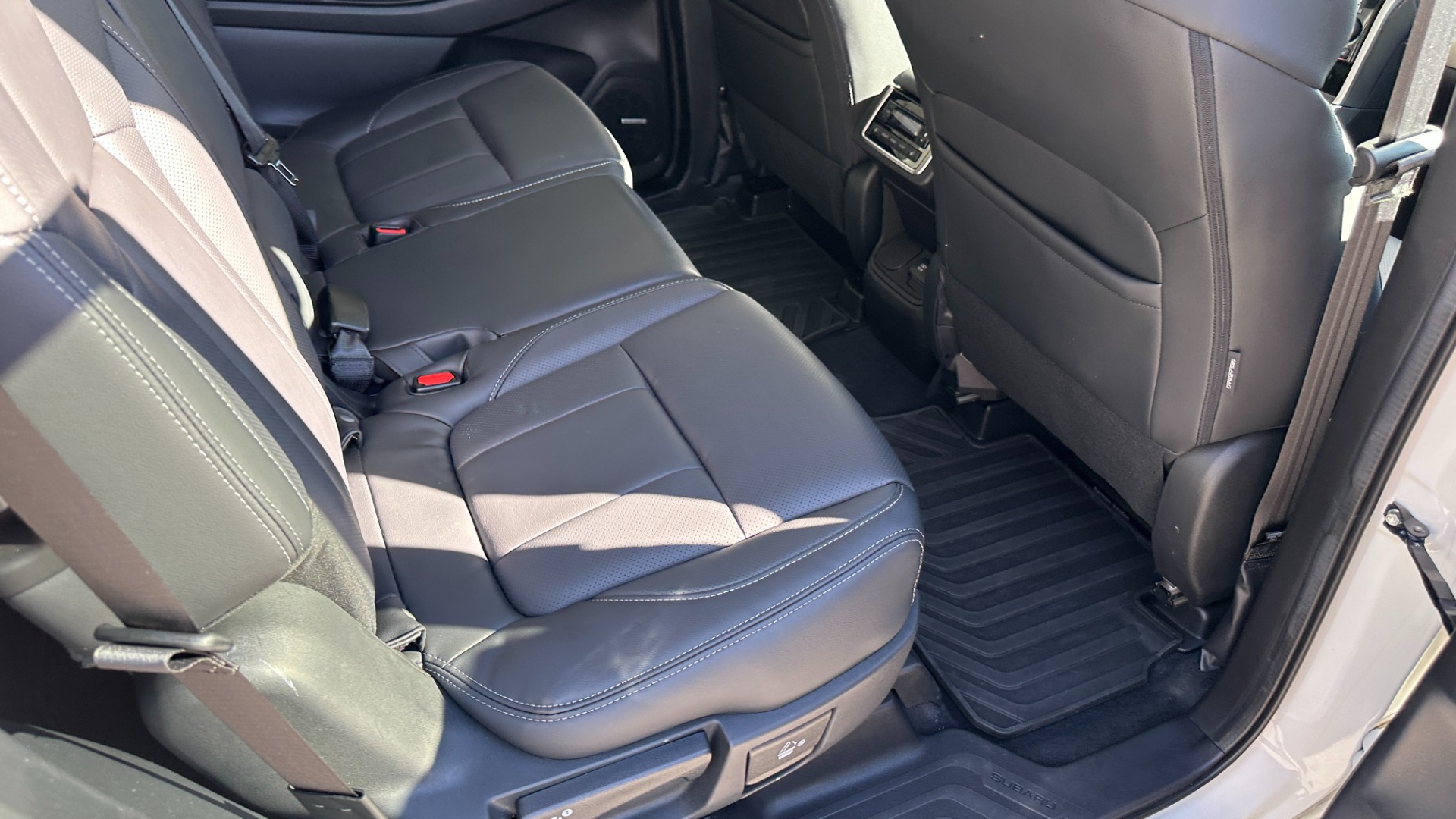 Used 2021 Subaru Ascent LIMITED / DRIVER ASSISTANCE / NAVIGATION / PANORAMIC ROOF / LEATHER for sale Sold at Formula Imports in Charlotte NC 28227 43