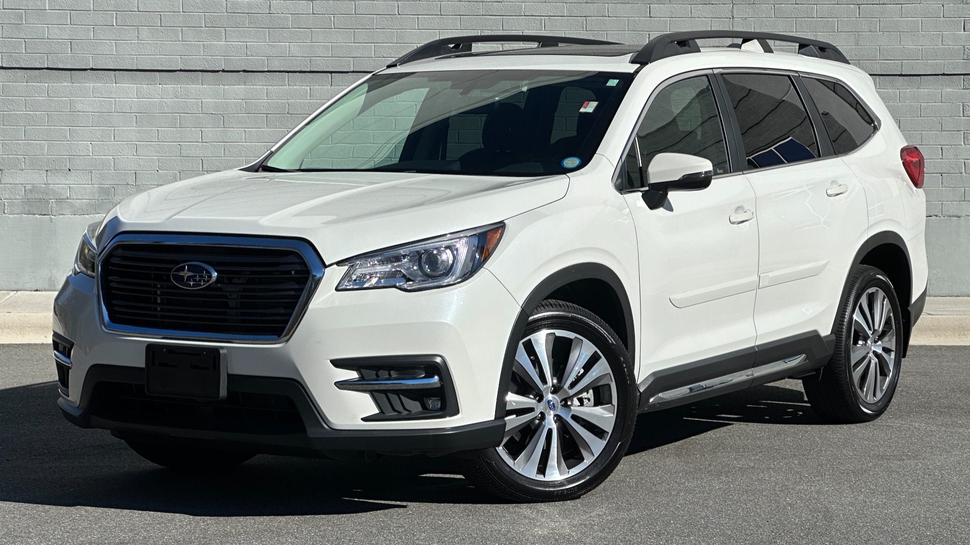 Used 2021 Subaru Ascent LIMITED / DRIVER ASSISTANCE / NAVIGATION / PANORAMIC ROOF / LEATHER for sale Sold at Formula Imports in Charlotte NC 28227 1