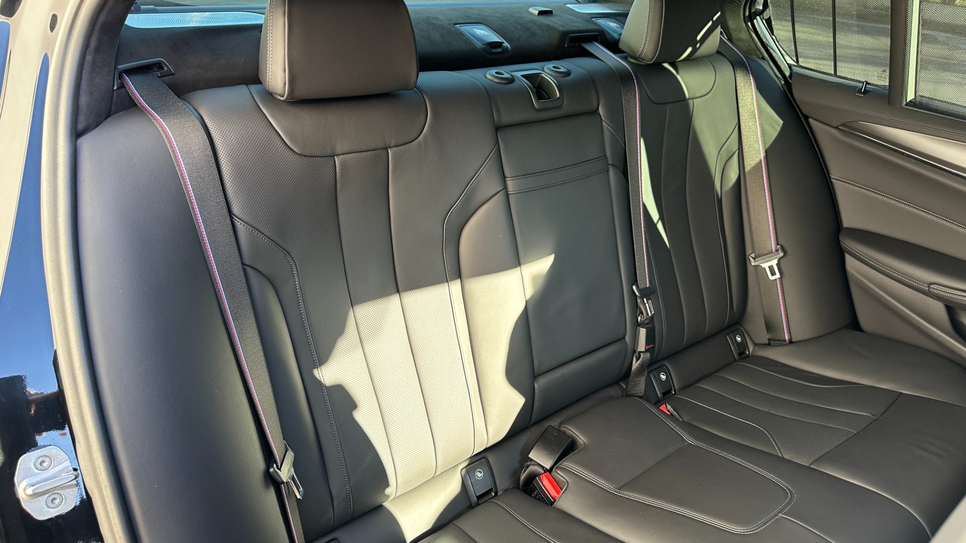 Used 2019 BMW M5 COMPETITION / AWD / EXECUTIVE PACKAGE / B AND W DIAMOND SOUND SYSTEM for sale $78,995 at Formula Imports in Charlotte NC 28227 32
