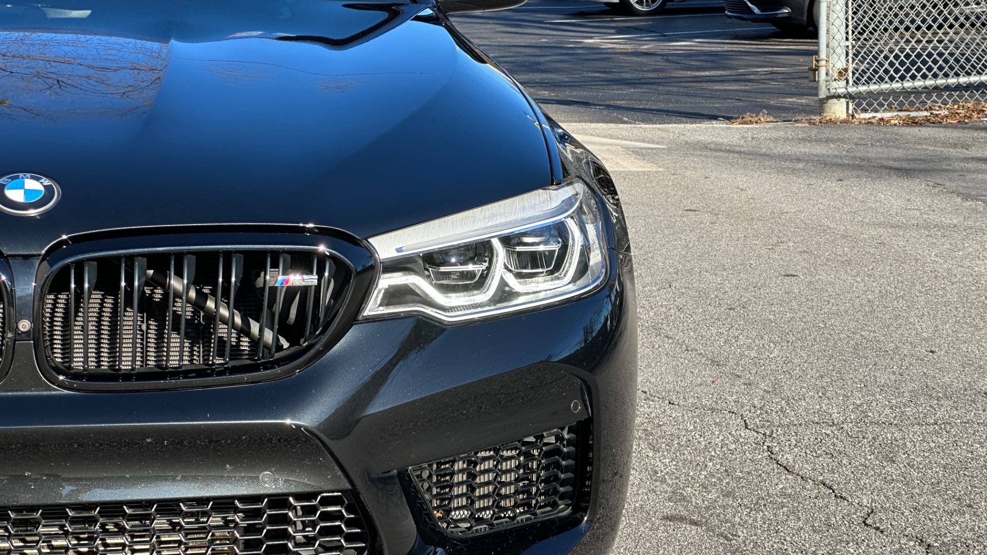 Used 2019 BMW M5 COMPETITION / AWD / EXECUTIVE PACKAGE / B AND W DIAMOND SOUND SYSTEM for sale $78,995 at Formula Imports in Charlotte NC 28227 44