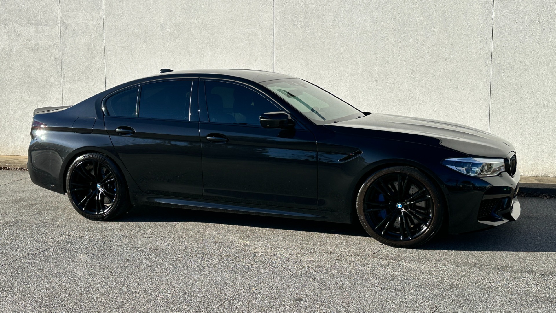 Used 2019 BMW M5 COMPETITION / AWD / EXECUTIVE PACKAGE / B AND W DIAMOND SOUND SYSTEM for sale $78,995 at Formula Imports in Charlotte NC 28227 6