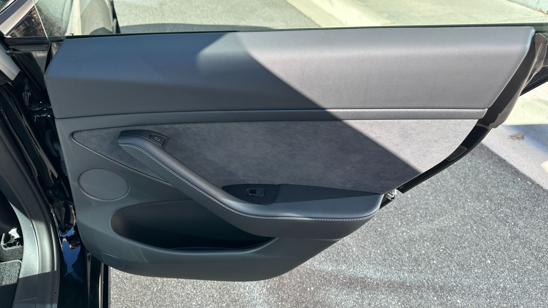 Used 2022 Tesla Model 3 LONG RANGE / AWD / AUTOPILOT / PREMIUM INTERIOR / GLOSS BLACK WHEELS for sale $47,559 at Formula Imports in Charlotte NC 28227 10