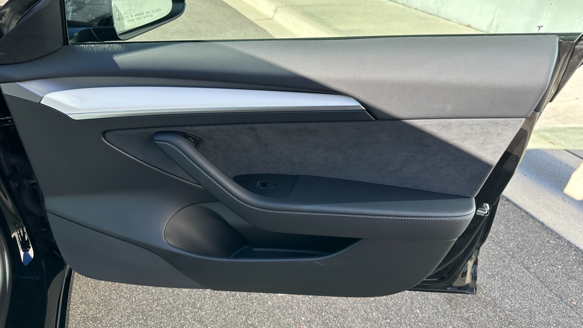 Used 2022 Tesla Model 3 LONG RANGE / AWD / AUTOPILOT / PREMIUM INTERIOR / GLOSS BLACK WHEELS for sale $47,559 at Formula Imports in Charlotte NC 28227 13
