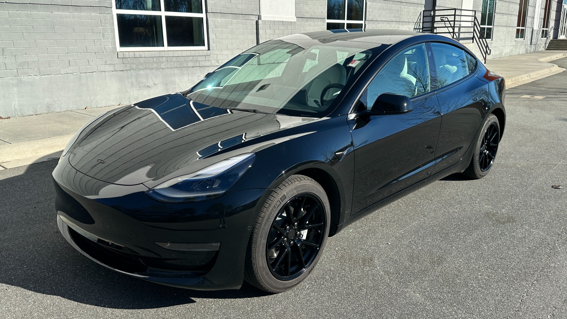 Used 2022 Tesla Model 3 LONG RANGE / AWD / AUTOPILOT / PREMIUM INTERIOR / GLOSS BLACK WHEELS for sale $47,559 at Formula Imports in Charlotte NC 28227 2