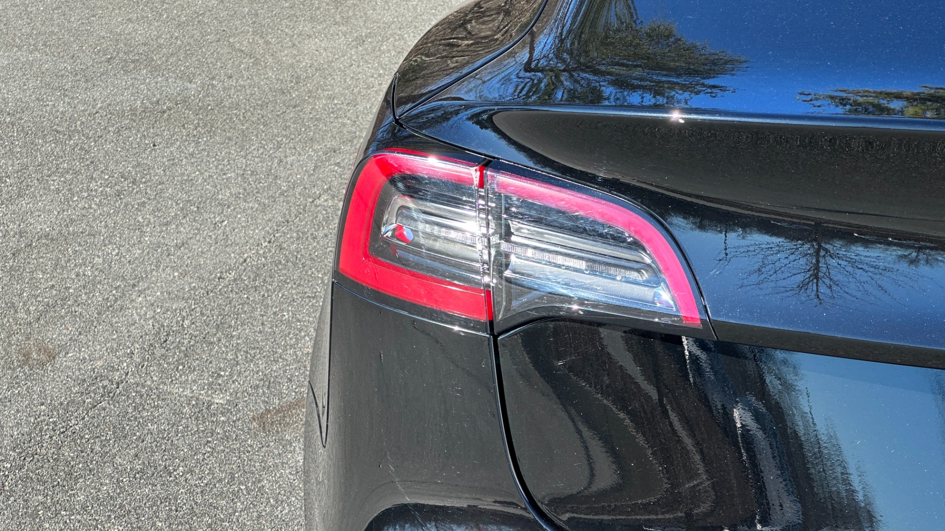 Used 2022 Tesla Model 3 LONG RANGE / AWD / AUTOPILOT / PREMIUM INTERIOR / GLOSS BLACK WHEELS for sale $47,559 at Formula Imports in Charlotte NC 28227 32