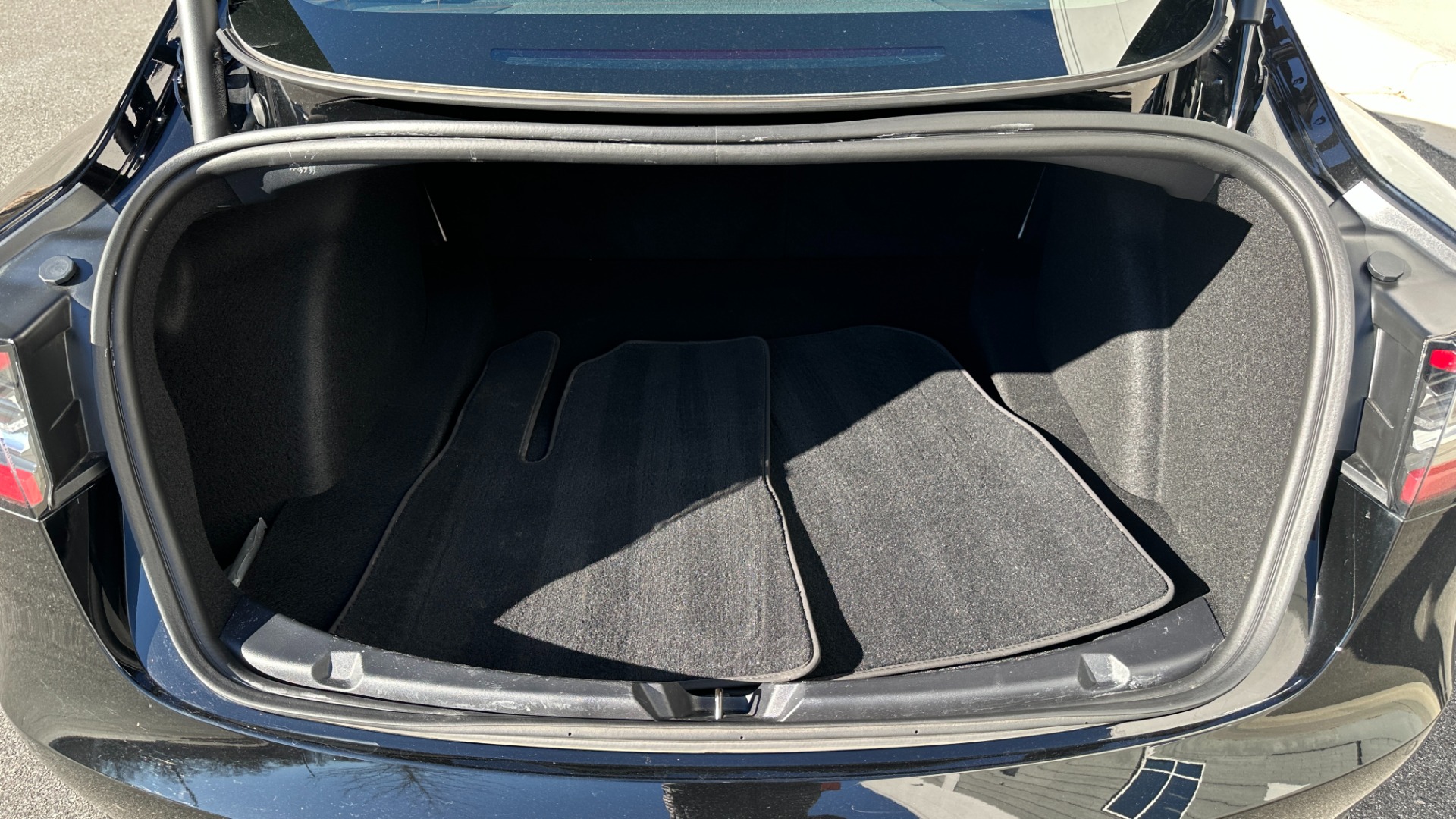 Used 2022 Tesla Model 3 LONG RANGE / AWD / AUTOPILOT / PREMIUM INTERIOR / GLOSS BLACK WHEELS for sale $47,559 at Formula Imports in Charlotte NC 28227 34