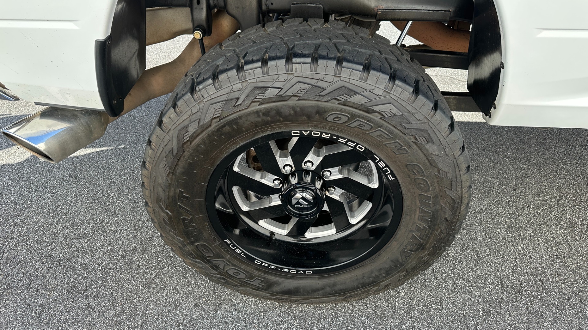Used 2016 Ram 2500 BIG HORN / FUEL WHEELS / LIFT KIT / 37IN TIRES / CUMMINS 6.7 / LUXURY GROUP for sale Sold at Formula Imports in Charlotte NC 28227 47