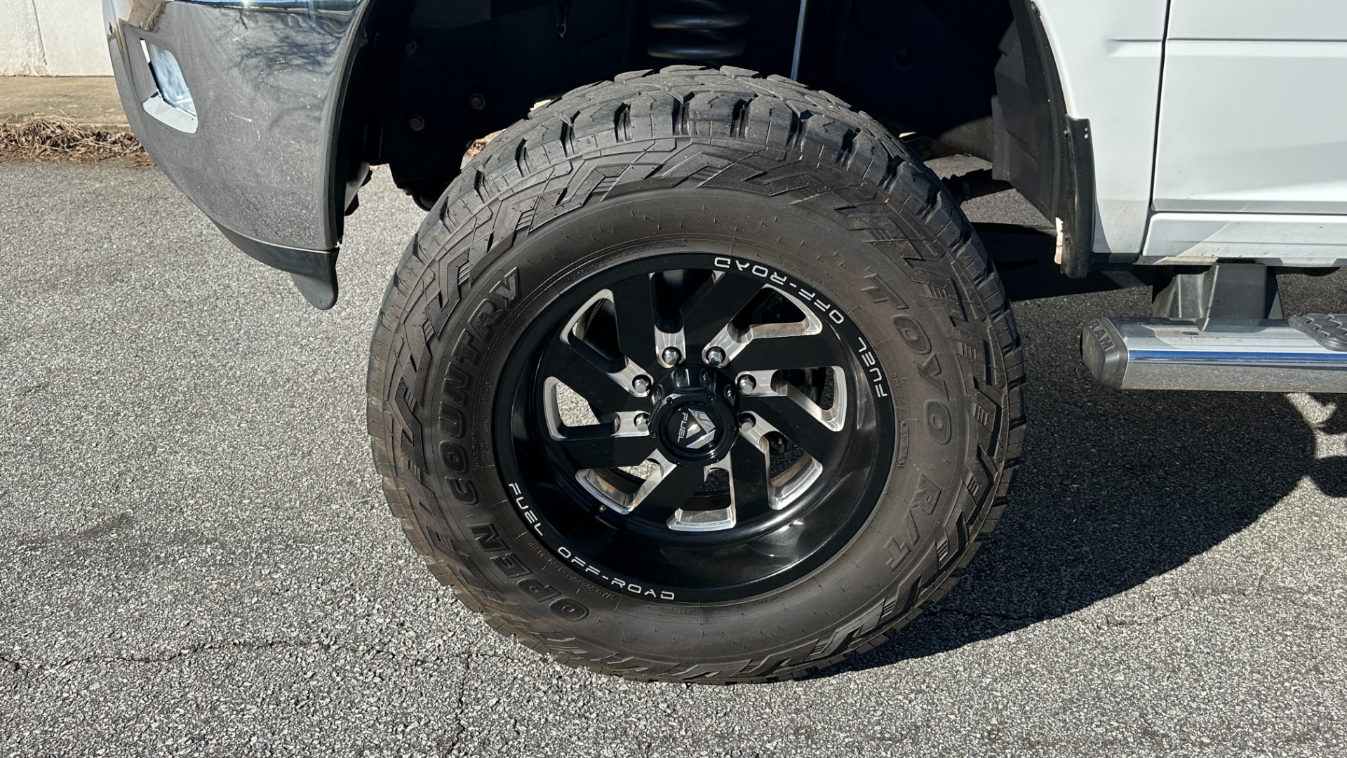 Used 2016 Ram 2500 BIG HORN / FUEL WHEELS / LIFT KIT / 37IN TIRES / CUMMINS 6.7 / LUXURY GROUP for sale $49,995 at Formula Imports in Charlotte NC 28227 49