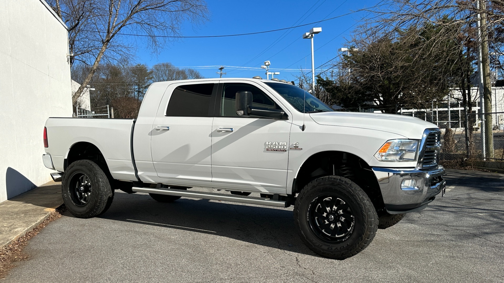 Used 2016 Ram 2500 BIG HORN / FUEL WHEELS / LIFT KIT / 37IN TIRES / CUMMINS 6.7 / LUXURY GROUP for sale Sold at Formula Imports in Charlotte NC 28227 7