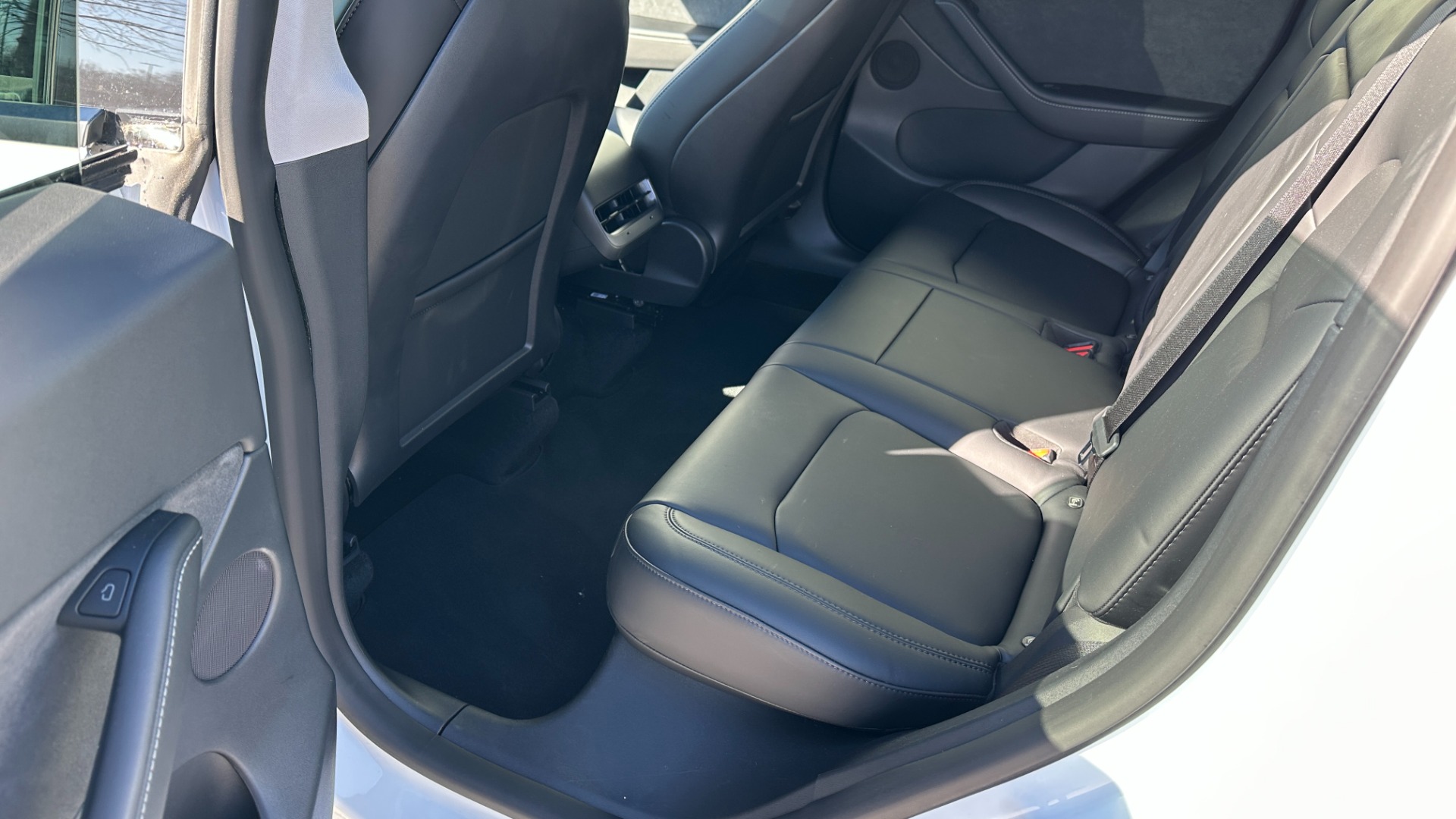 Used 2022 Tesla Model Y LONG RANGE / DUAL MOTOR / AUTOPILOT / PREMIUM CONNECTIVITY / TURBINE WHEELS for sale Sold at Formula Imports in Charlotte NC 28227 21