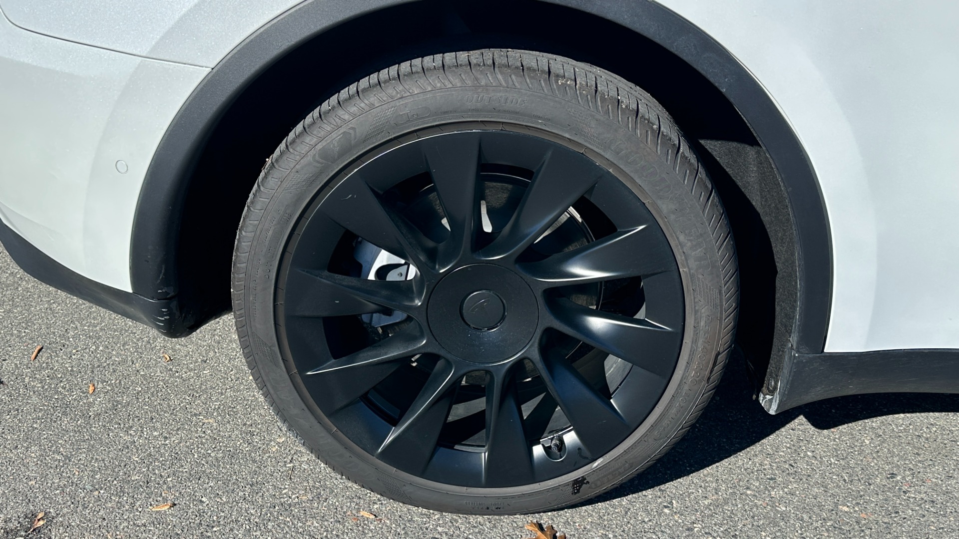 Used 2022 Tesla Model Y LONG RANGE / DUAL MOTOR / AUTOPILOT / PREMIUM CONNECTIVITY / TURBINE WHEELS for sale Sold at Formula Imports in Charlotte NC 28227 39