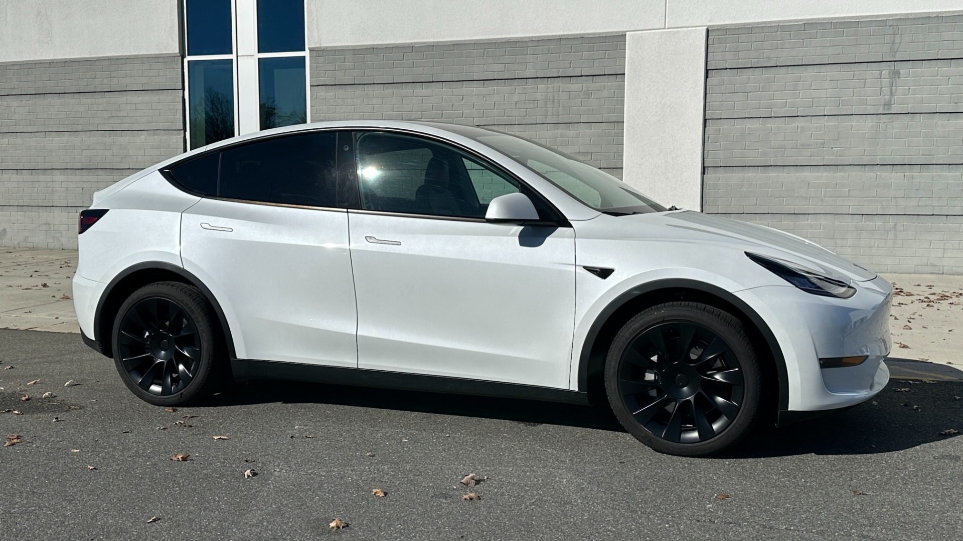Used 2022 Tesla Model Y LONG RANGE / DUAL MOTOR / AUTOPILOT / PREMIUM CONNECTIVITY / TURBINE WHEELS for sale Sold at Formula Imports in Charlotte NC 28227 8