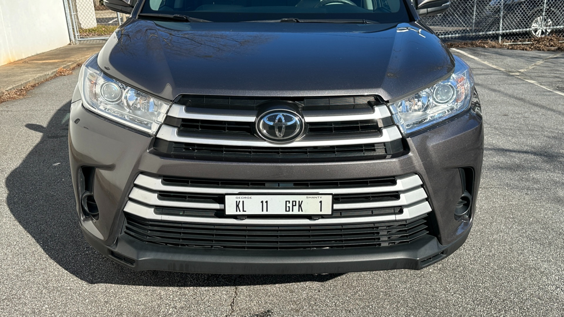 Used 2017 Toyota Highlander LE / AWD / V6 ENGINE / ROOF BARS / CLOTH SEATINGG for sale $27,995 at Formula Imports in Charlotte NC 28227 33