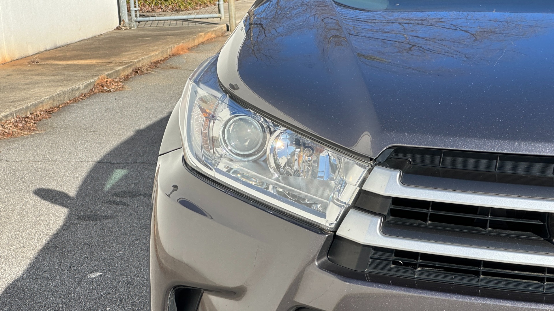 Used 2017 Toyota Highlander LE / AWD / V6 ENGINE / ROOF BARS / CLOTH SEATINGG for sale $27,995 at Formula Imports in Charlotte NC 28227 37
