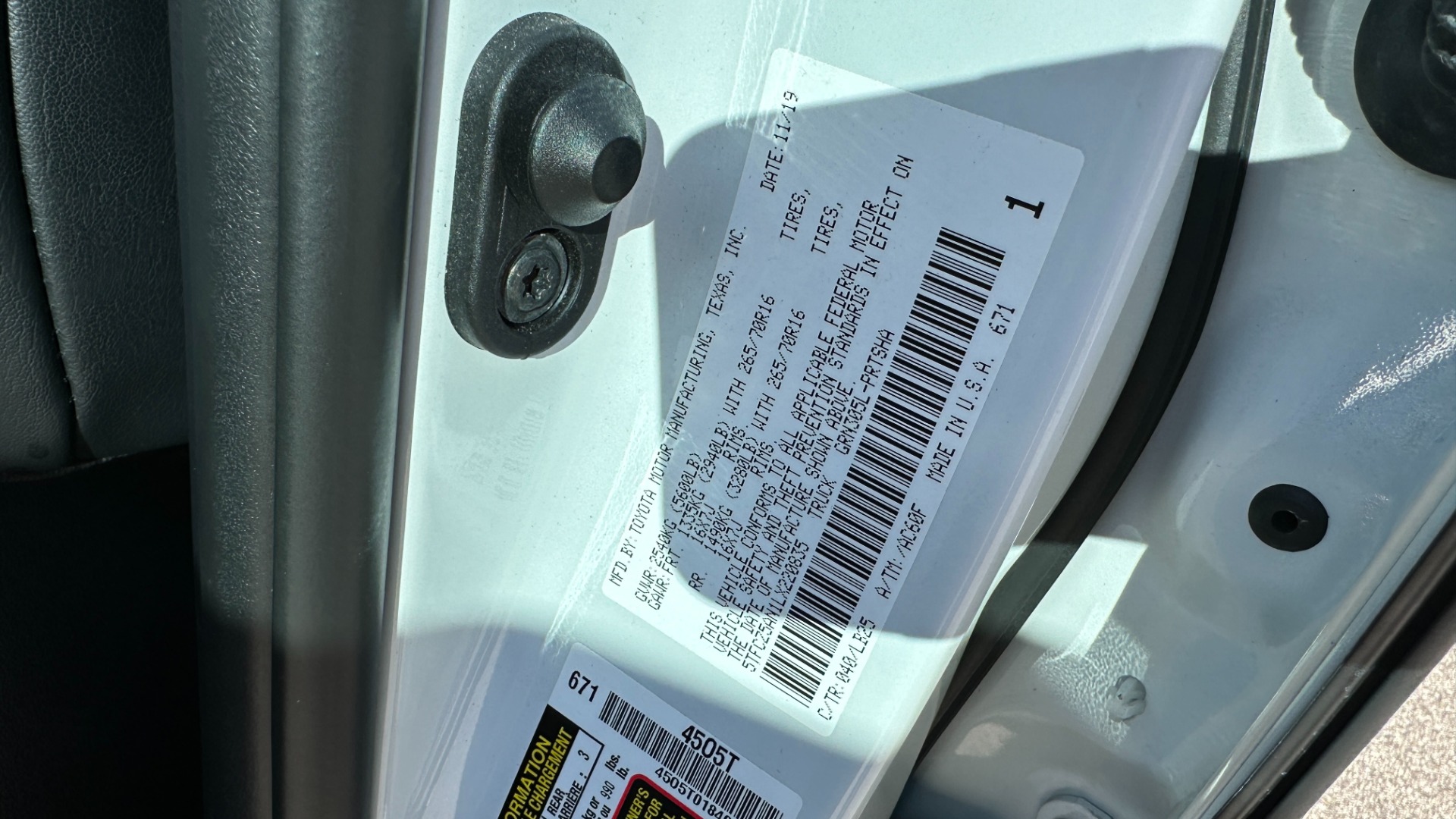 Used 2020 Toyota Tacoma 4WD TRD PRO / NAV / LEATHER / TRD WHEELS / BED COVER / SUNROOF for sale Sold at Formula Imports in Charlotte NC 28227 15
