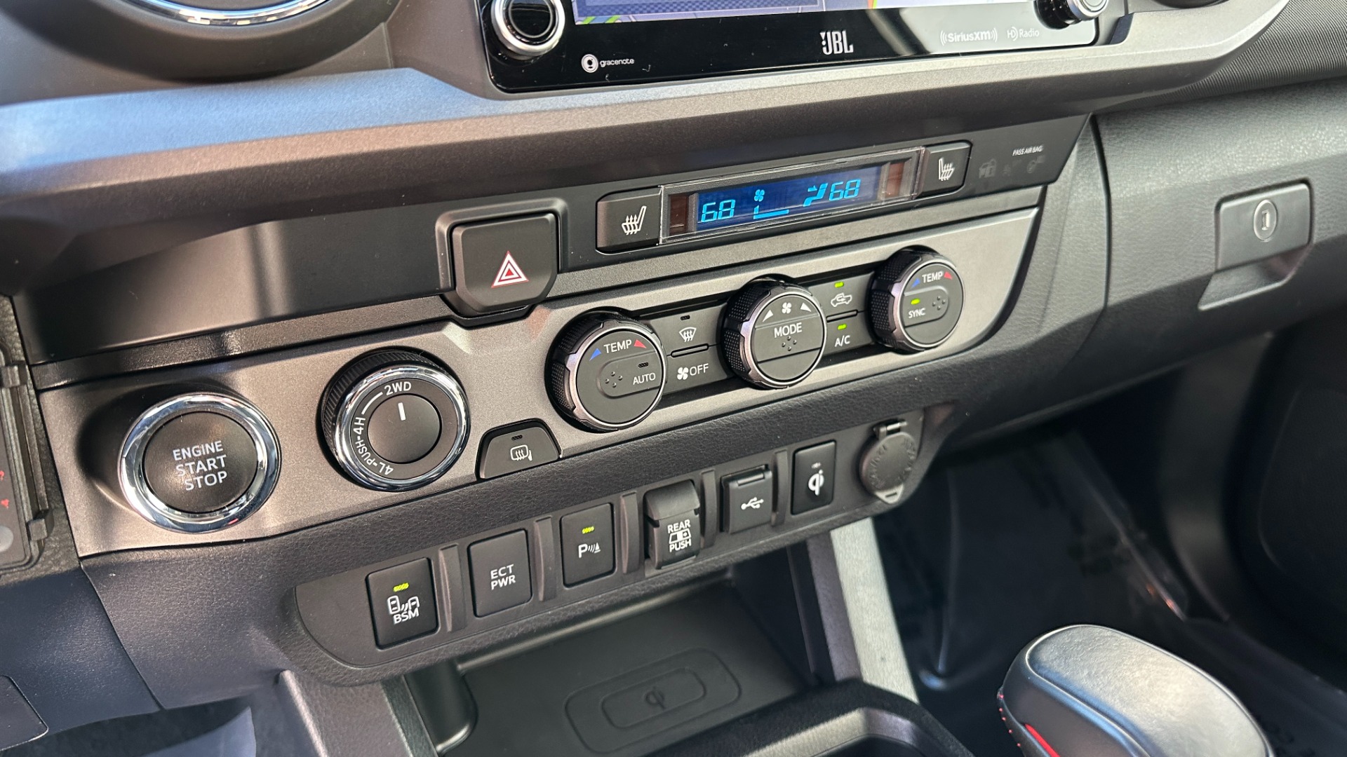 Used 2020 Toyota Tacoma 4WD TRD PRO / NAV / LEATHER / TRD WHEELS / BED COVER / SUNROOF for sale Sold at Formula Imports in Charlotte NC 28227 21