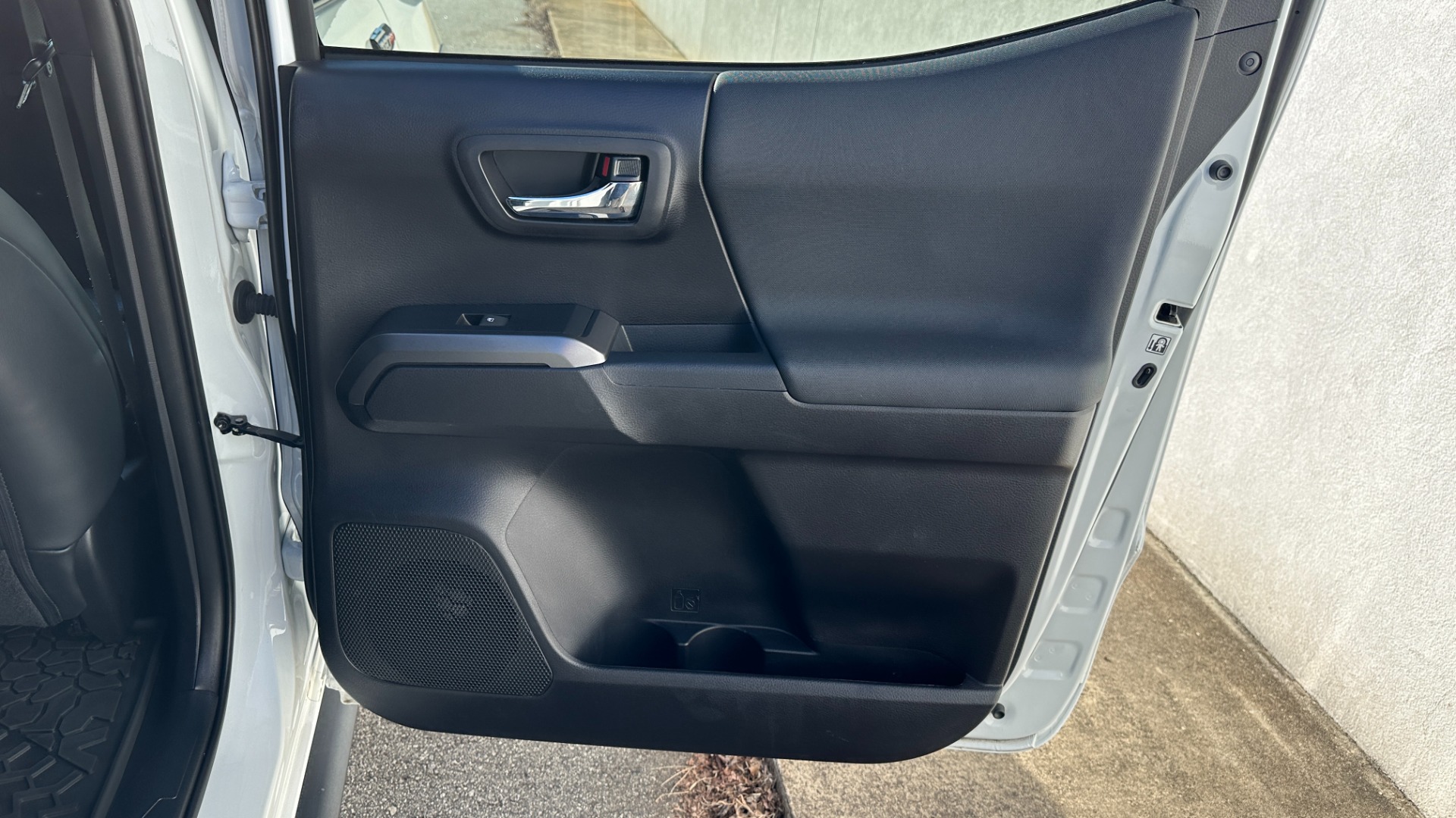 Used 2020 Toyota Tacoma 4WD TRD PRO / NAV / LEATHER / TRD WHEELS / BED COVER / SUNROOF for sale Sold at Formula Imports in Charlotte NC 28227 28