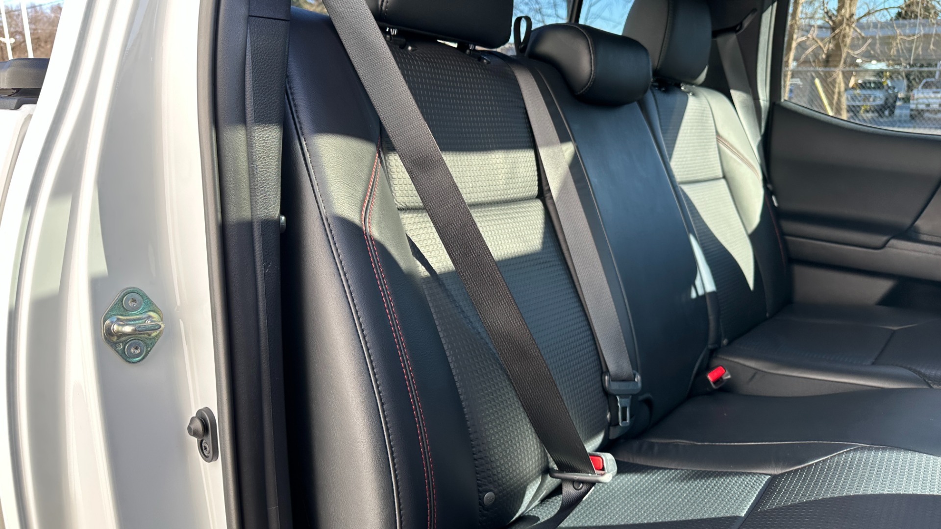 Used 2020 Toyota Tacoma 4WD TRD PRO / NAV / LEATHER / TRD WHEELS / BED COVER / SUNROOF for sale Sold at Formula Imports in Charlotte NC 28227 30