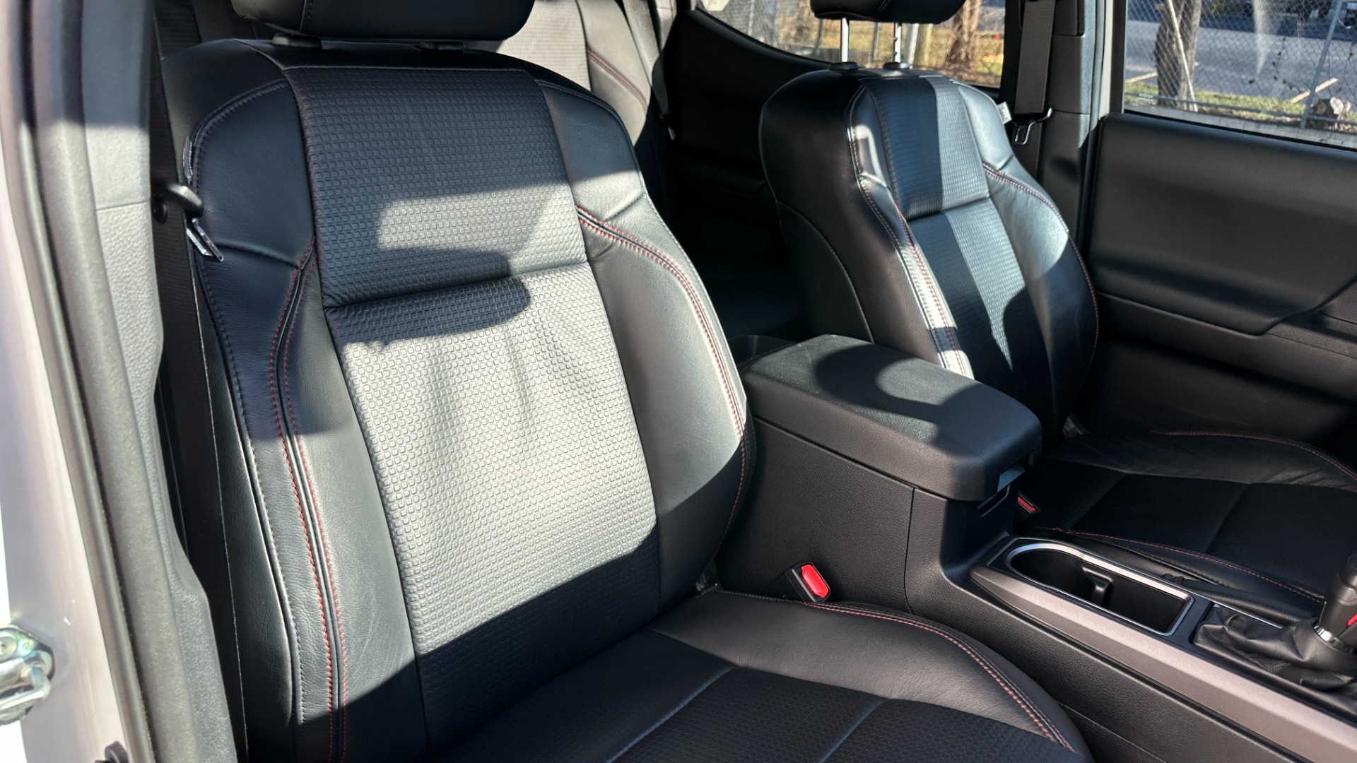 Used 2020 Toyota Tacoma 4WD TRD PRO / NAV / LEATHER / TRD WHEELS / BED COVER / SUNROOF for sale Sold at Formula Imports in Charlotte NC 28227 35