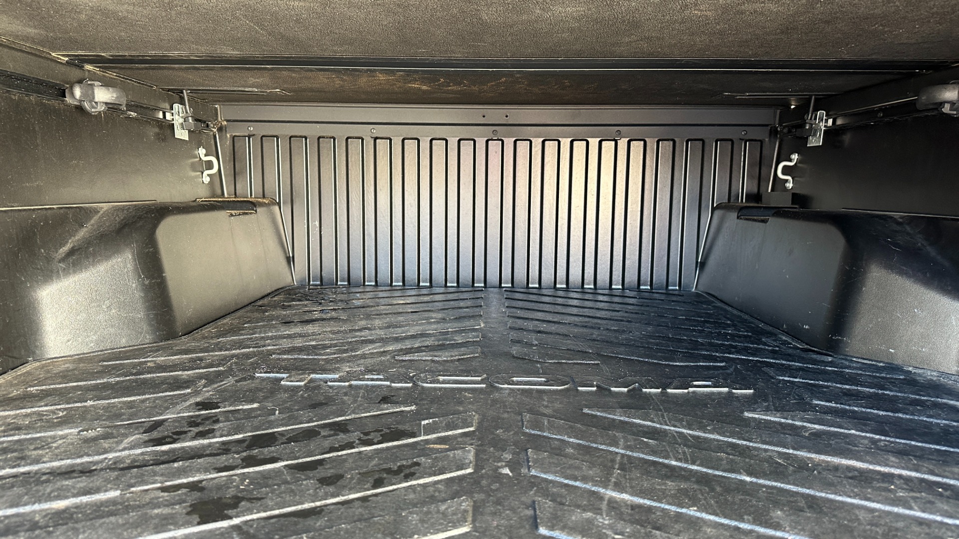 Used 2020 Toyota Tacoma 4WD TRD PRO / NAV / LEATHER / TRD WHEELS / BED COVER / SUNROOF for sale Sold at Formula Imports in Charlotte NC 28227 39