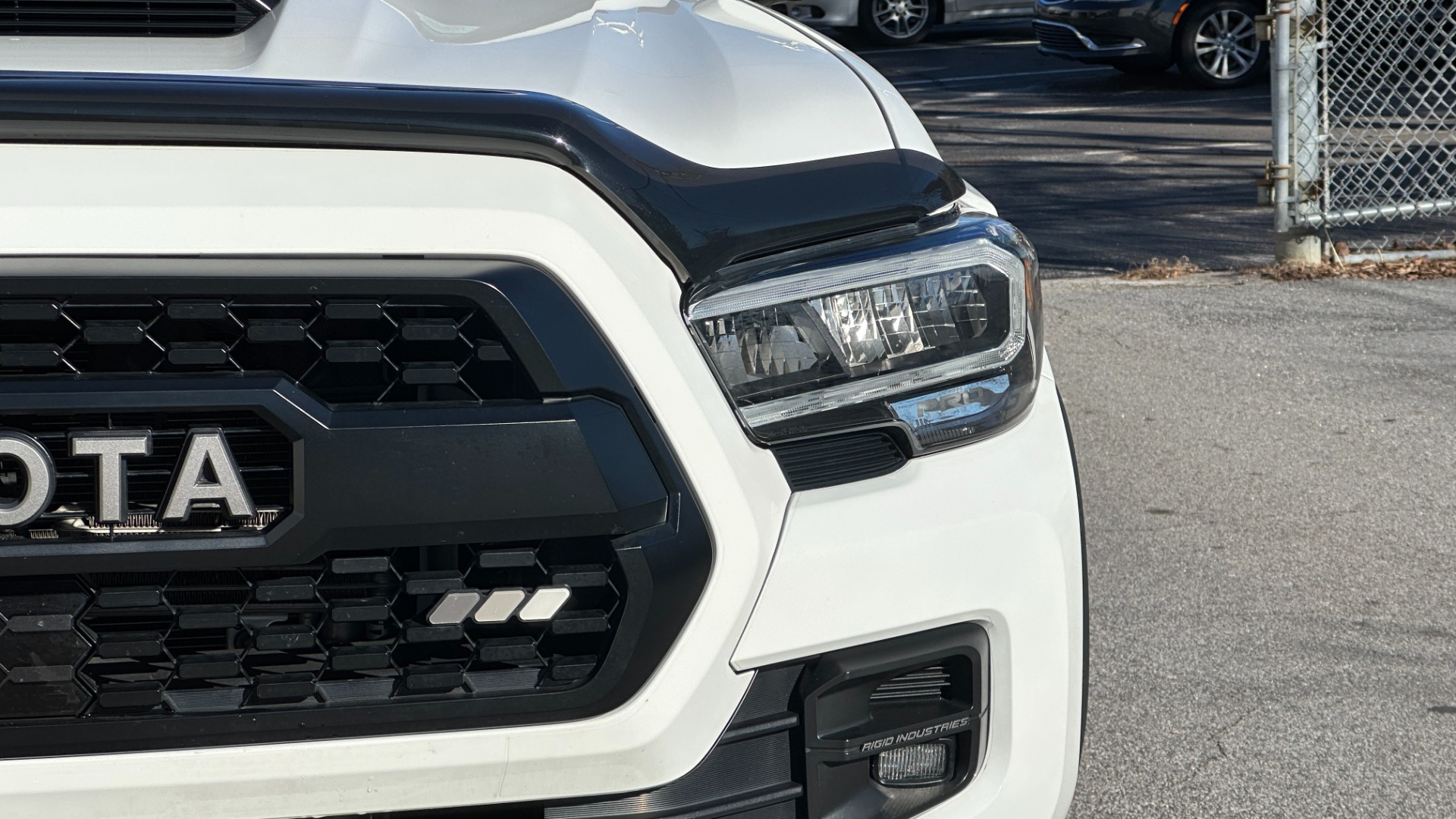 Used 2020 Toyota Tacoma 4WD TRD PRO / NAV / LEATHER / TRD WHEELS / BED COVER / SUNROOF for sale Sold at Formula Imports in Charlotte NC 28227 43