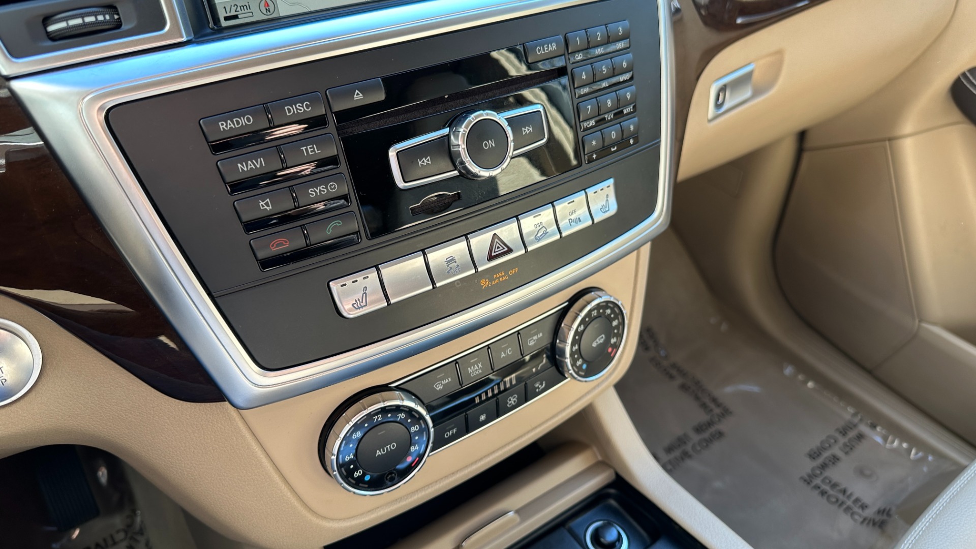 Used 2015 Mercedes-Benz M-Class ML350 AWD / AMBIENT LIGHTING / HK SOUND / PREMIUM PKG / LANE TRACKING for sale Sold at Formula Imports in Charlotte NC 28227 20