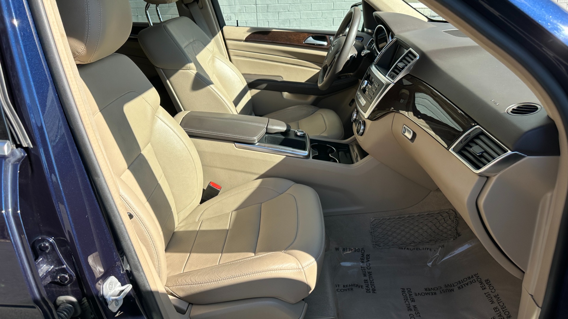 Used 2015 Mercedes-Benz M-Class ML350 AWD / AMBIENT LIGHTING / HK SOUND / PREMIUM PKG / LANE TRACKING for sale Sold at Formula Imports in Charlotte NC 28227 35