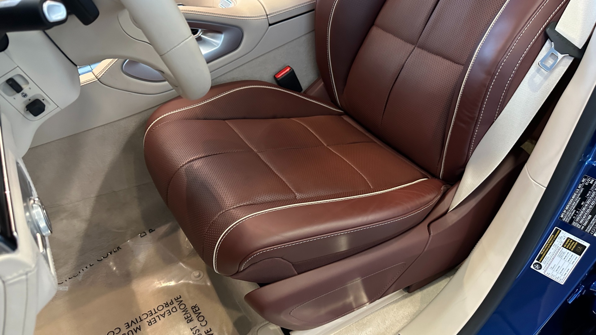 Used 2021 Mercedes-Benz GLS MAYBACH GLS600 / 23IN WHEELS / PIANO BLACK TRIM / CHAMPAGNE FRIDGE for sale $216,995 at Formula Imports in Charlotte NC 28227 17