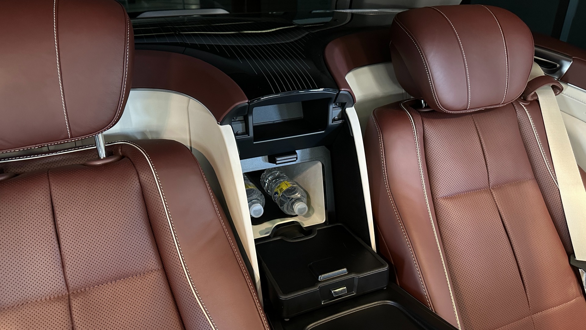 Used 2021 Mercedes-Benz GLS MAYBACH GLS600 / 23IN WHEELS / PIANO BLACK TRIM / CHAMPAGNE FRIDGE for sale $216,995 at Formula Imports in Charlotte NC 28227 25