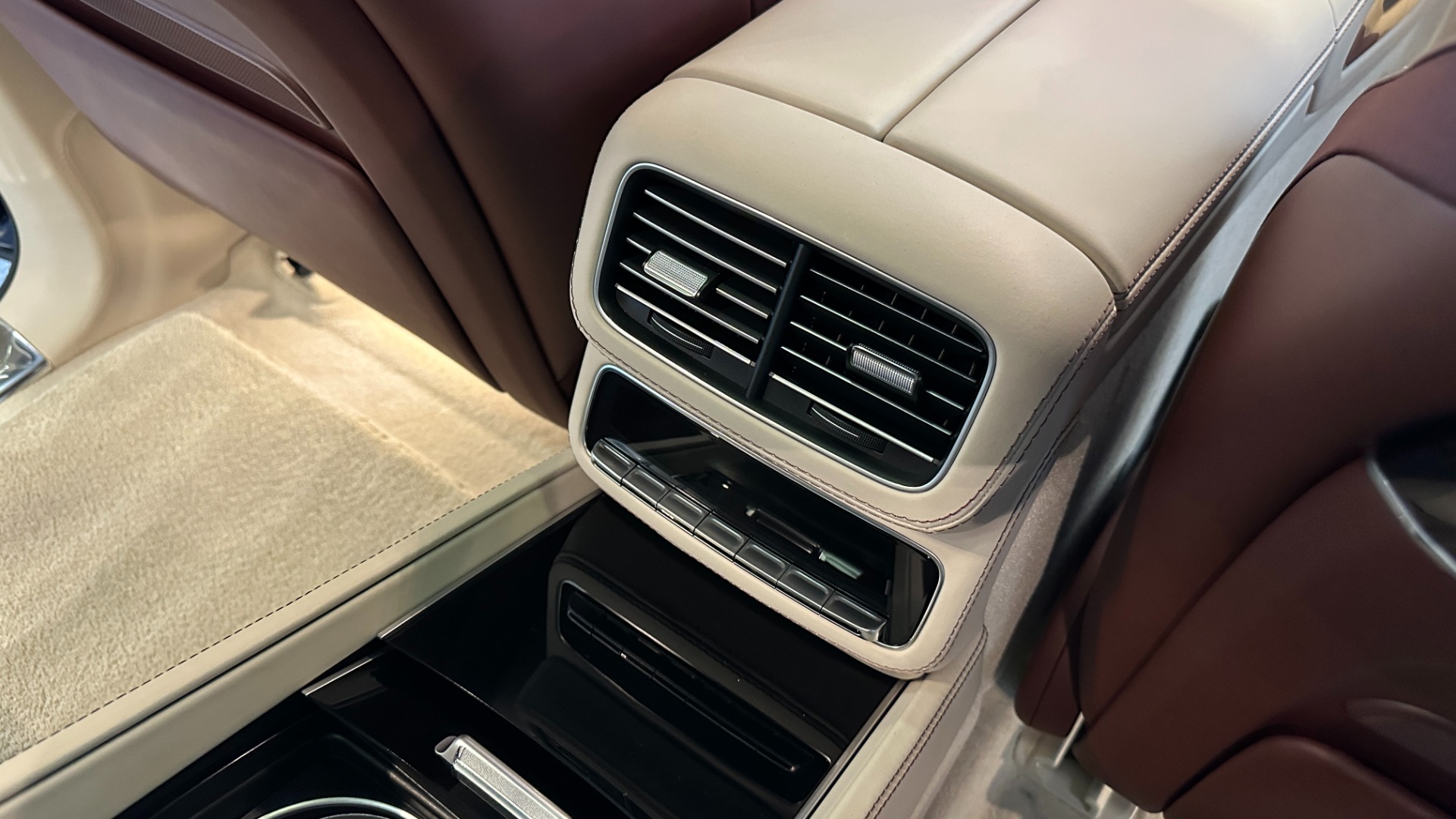 Used 2021 Mercedes-Benz GLS MAYBACH GLS600 / 23IN WHEELS / PIANO BLACK TRIM / CHAMPAGNE FRIDGE for sale $216,995 at Formula Imports in Charlotte NC 28227 28