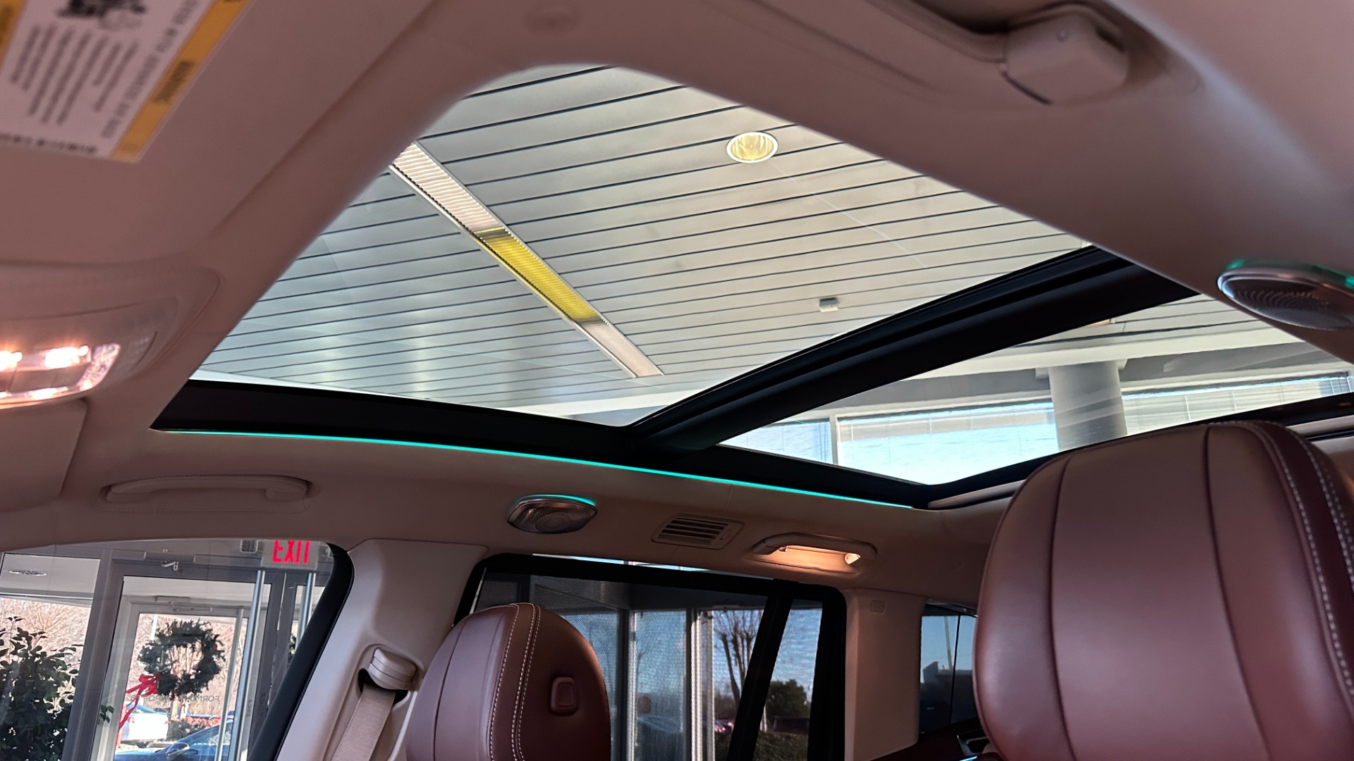 Used 2021 Mercedes-Benz GLS MAYBACH GLS600 / 23IN WHEELS / PIANO BLACK TRIM / CHAMPAGNE FRIDGE for sale $216,995 at Formula Imports in Charlotte NC 28227 58