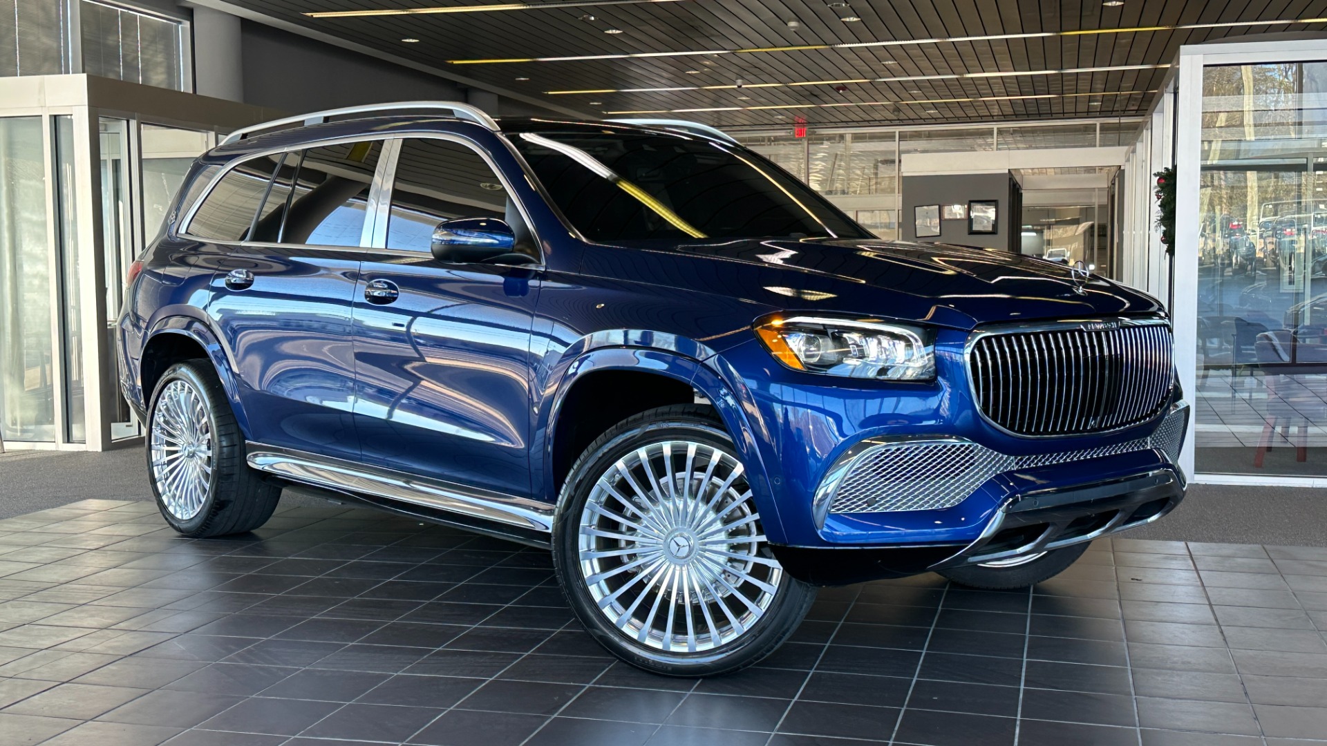 Used 2021 Mercedes-Benz GLS MAYBACH GLS600 / 23IN WHEELS / PIANO BLACK TRIM / CHAMPAGNE FRIDGE for sale $216,995 at Formula Imports in Charlotte NC 28227 6