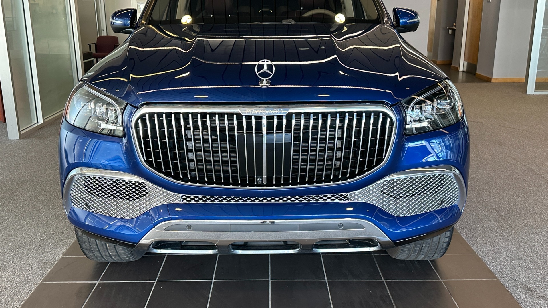 Used 2021 Mercedes-Benz GLS MAYBACH GLS600 / 23IN WHEELS / PIANO BLACK TRIM / CHAMPAGNE FRIDGE for sale $216,995 at Formula Imports in Charlotte NC 28227 8