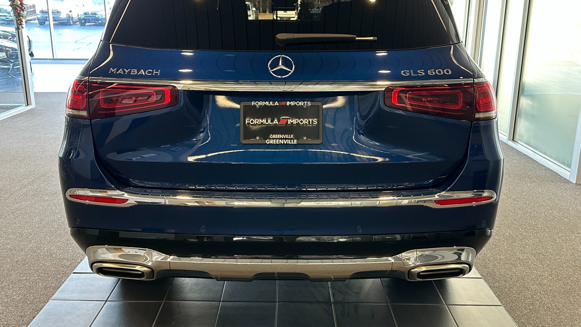 Used 2021 Mercedes-Benz GLS MAYBACH GLS600 / 23IN WHEELS / PIANO BLACK TRIM / CHAMPAGNE FRIDGE for sale $216,995 at Formula Imports in Charlotte NC 28227 9