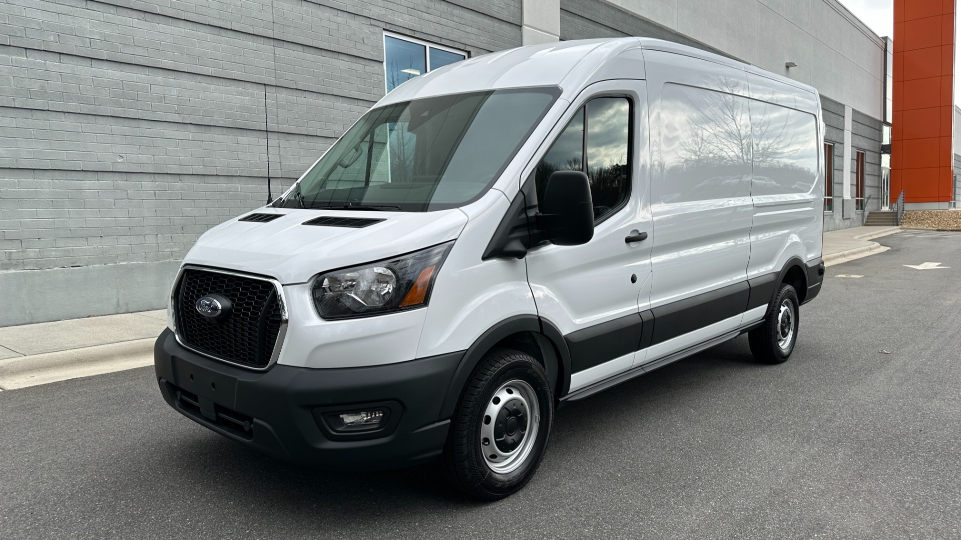 Used 2023 Ford Transit Cargo Van 350 / MEDIUM ROOF / LONG WHEEL BASE