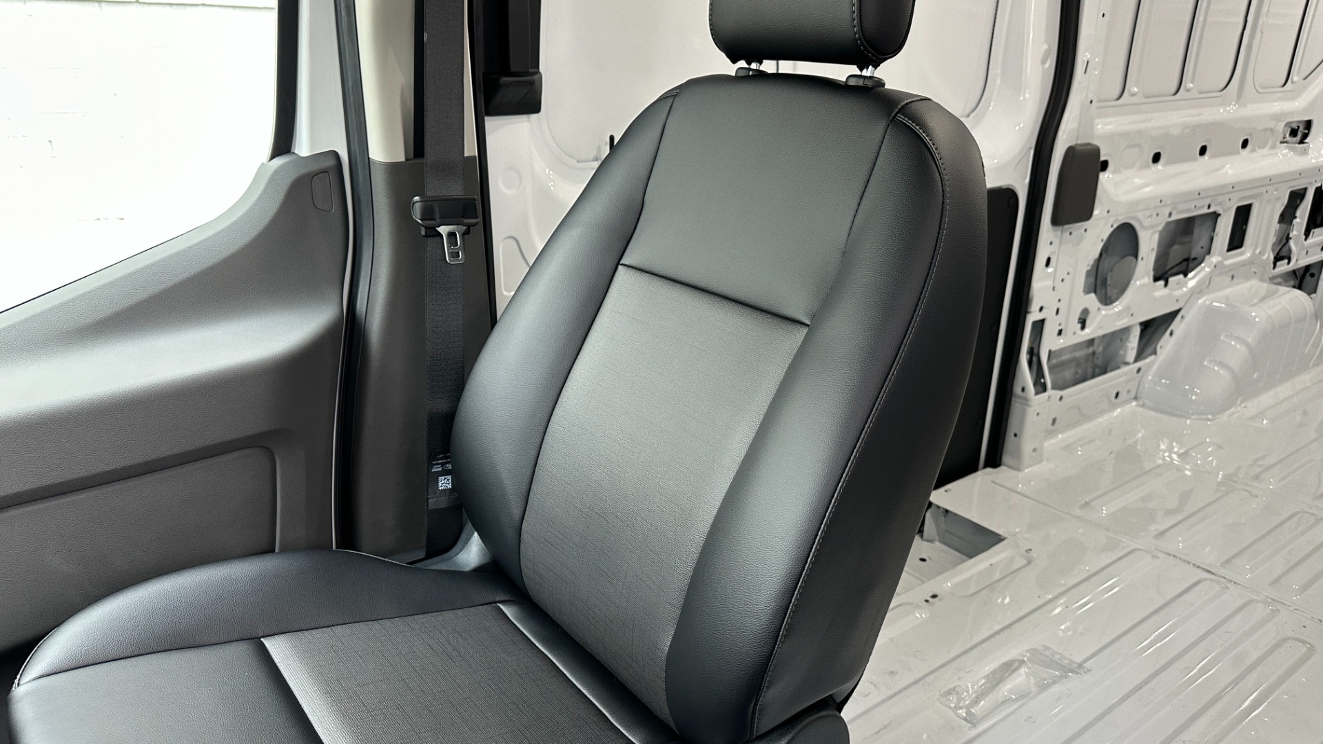 Used 2023 Ford Transit Cargo Van 350 / MEDIUM ROOF / LONG WHEEL BASE / 3DR / SYNC 4 NAV / 360 DEGREE CAMERA for sale $65,995 at Formula Imports in Charlotte NC 28227 23
