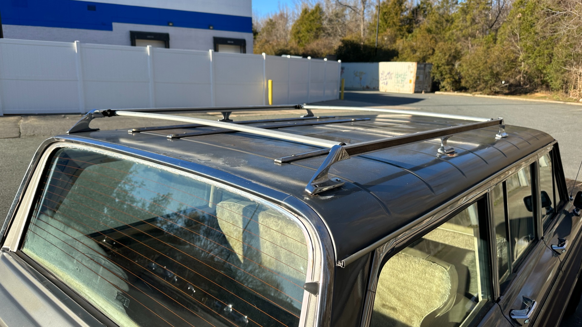 Used 1990 Jeep 5.9L V8 ENGINE / LEATHER AND CLOTH / WOOD SIDING / 4WD for sale $15,995 at Formula Imports in Charlotte NC 28227 58