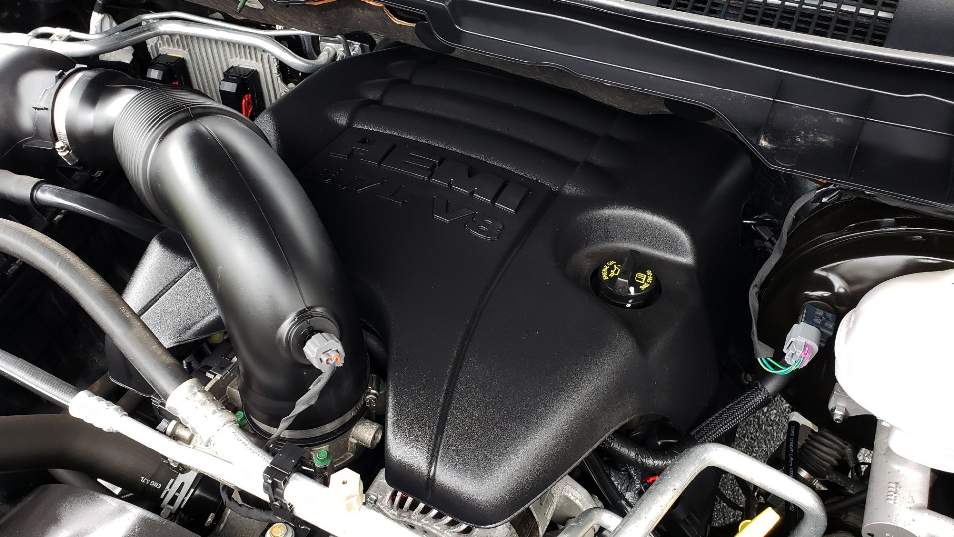 Used 2016 Ram 1500 BIG HORN 5.7L HEMI CREW CAB / HTD STS / NAV / REAVIEW for sale Sold at Formula Imports in Charlotte NC 28227 15