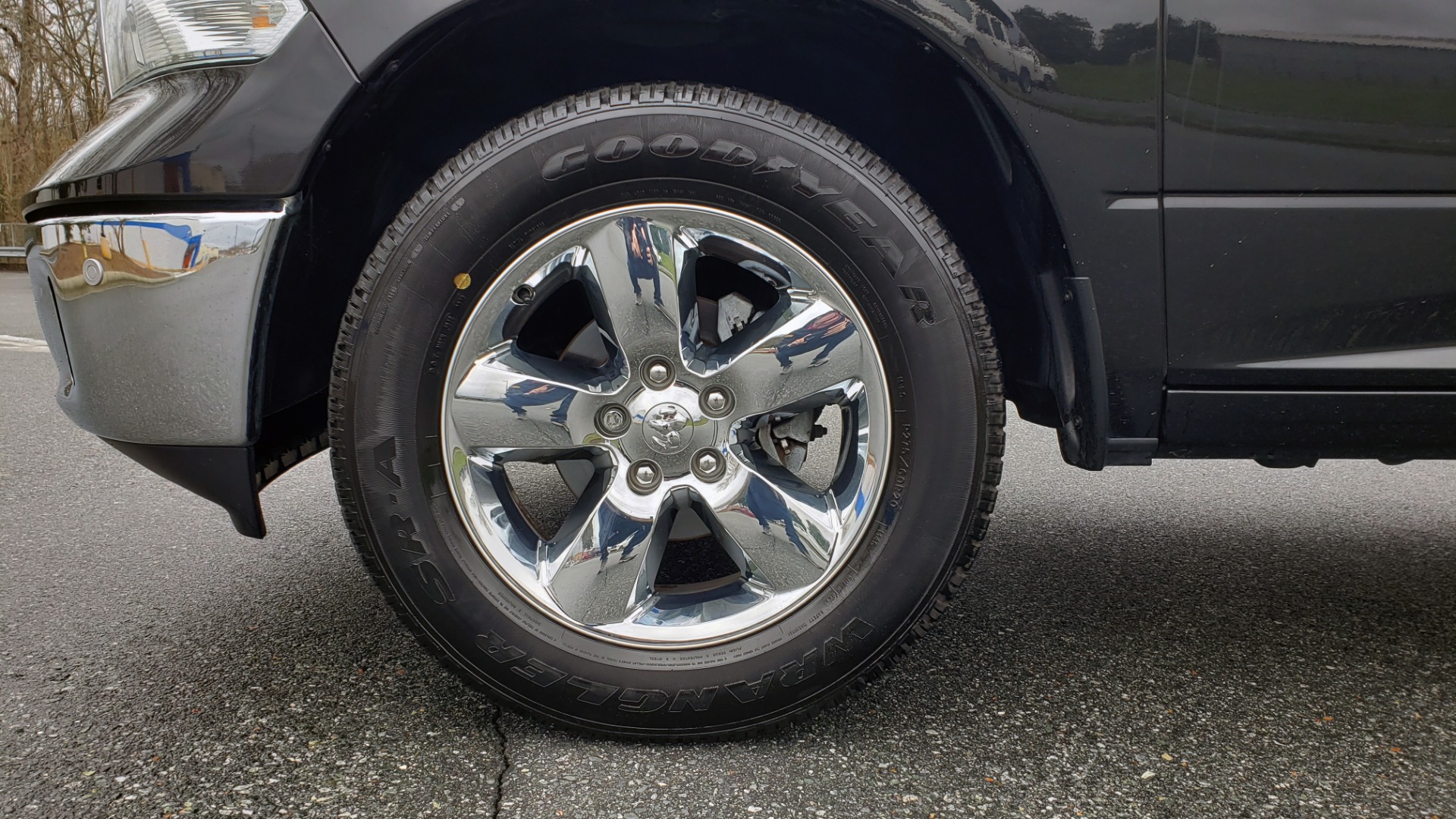 Used 2016 Ram 1500 BIG HORN 5.7L HEMI CREW CAB / HTD STS / NAV / REAVIEW for sale Sold at Formula Imports in Charlotte NC 28227 77