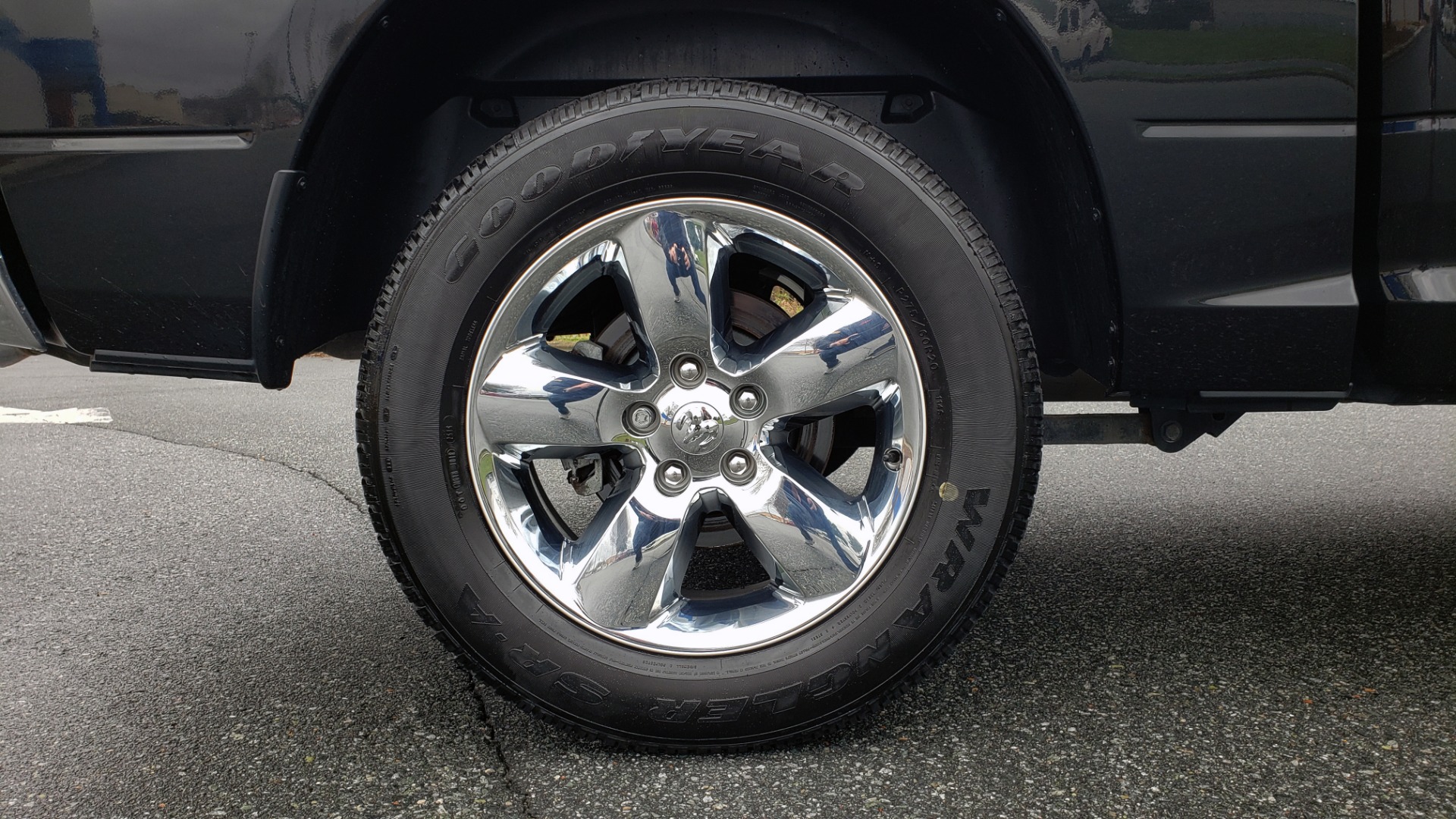 Used 2016 Ram 1500 BIG HORN 5.7L HEMI CREW CAB / HTD STS / NAV / REAVIEW for sale Sold at Formula Imports in Charlotte NC 28227 79