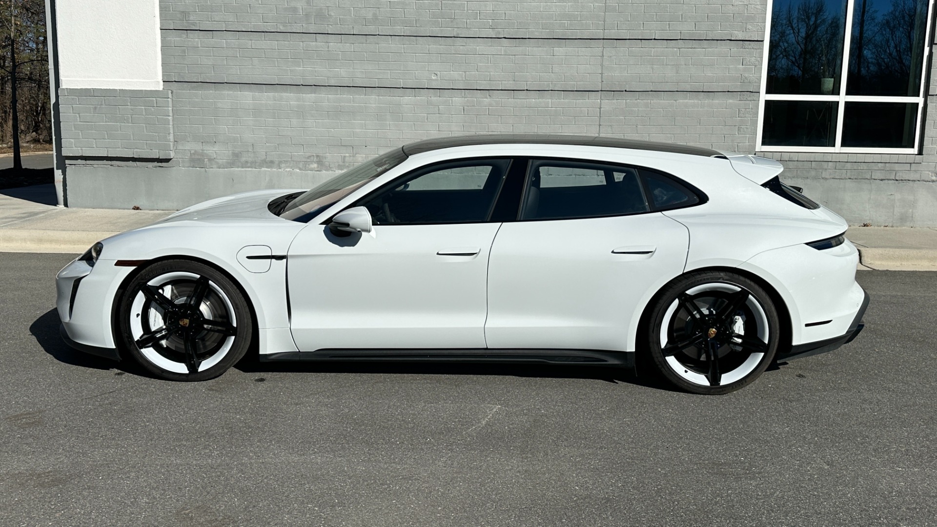 Used 2022 Porsche Taycan GTS SPORT TURISMO GTS / SPORT TURISMO / FULL BODY PPF / SPORT CHRONO / PREMIUM PKG for sale $149,900 at Formula Imports in Charlotte NC 28227 3
