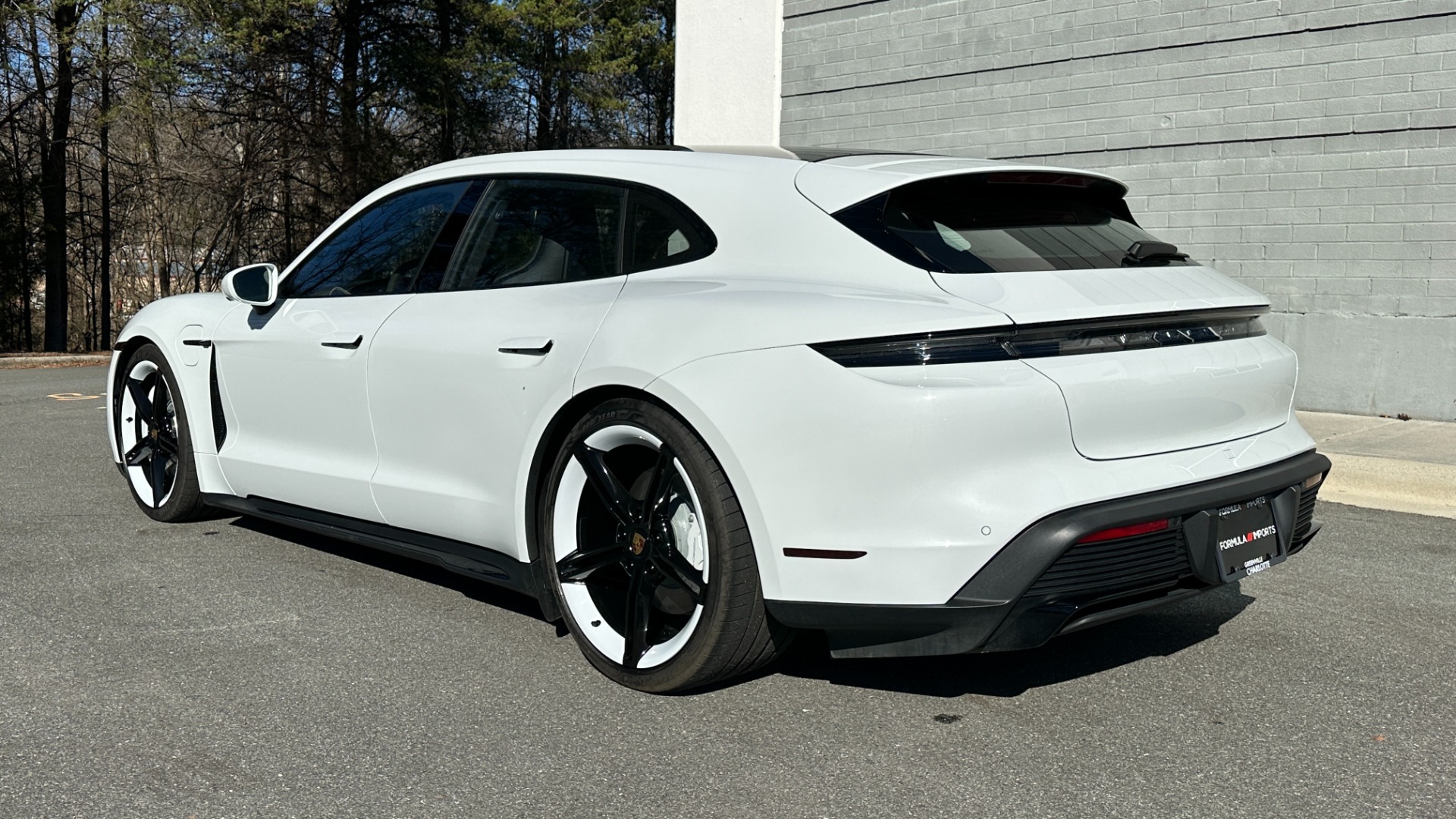 Used 2022 Porsche Taycan GTS SPORT TURISMO GTS / SPORT TURISMO / FULL BODY PPF / SPORT CHRONO / PREMIUM PKG for sale $149,900 at Formula Imports in Charlotte NC 28227 4