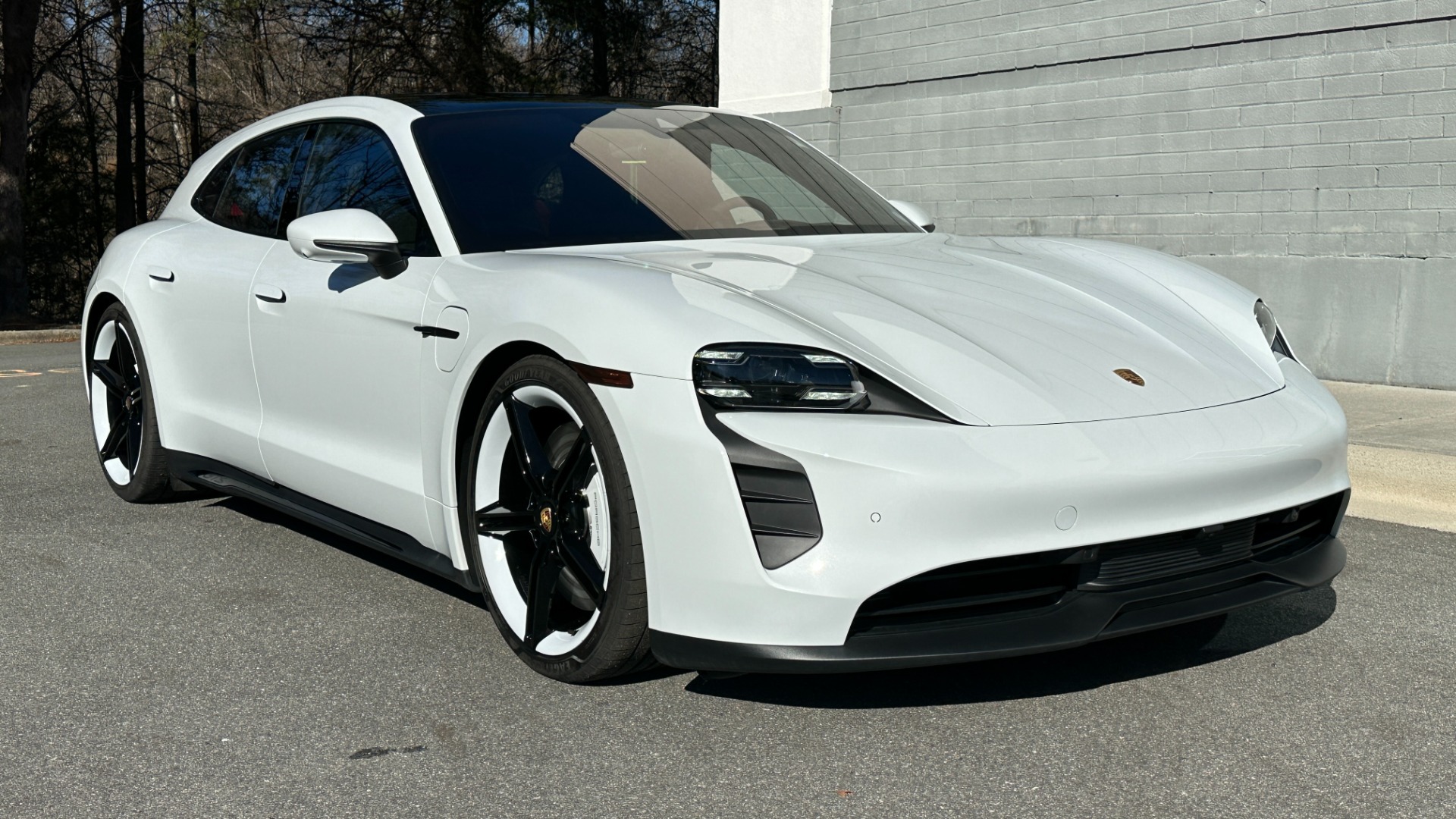 Used 2022 Porsche Taycan GTS SPORT TURISMO GTS / SPORT TURISMO / FULL BODY PPF / SPORT CHRONO / PREMIUM PKG for sale $149,900 at Formula Imports in Charlotte NC 28227 5