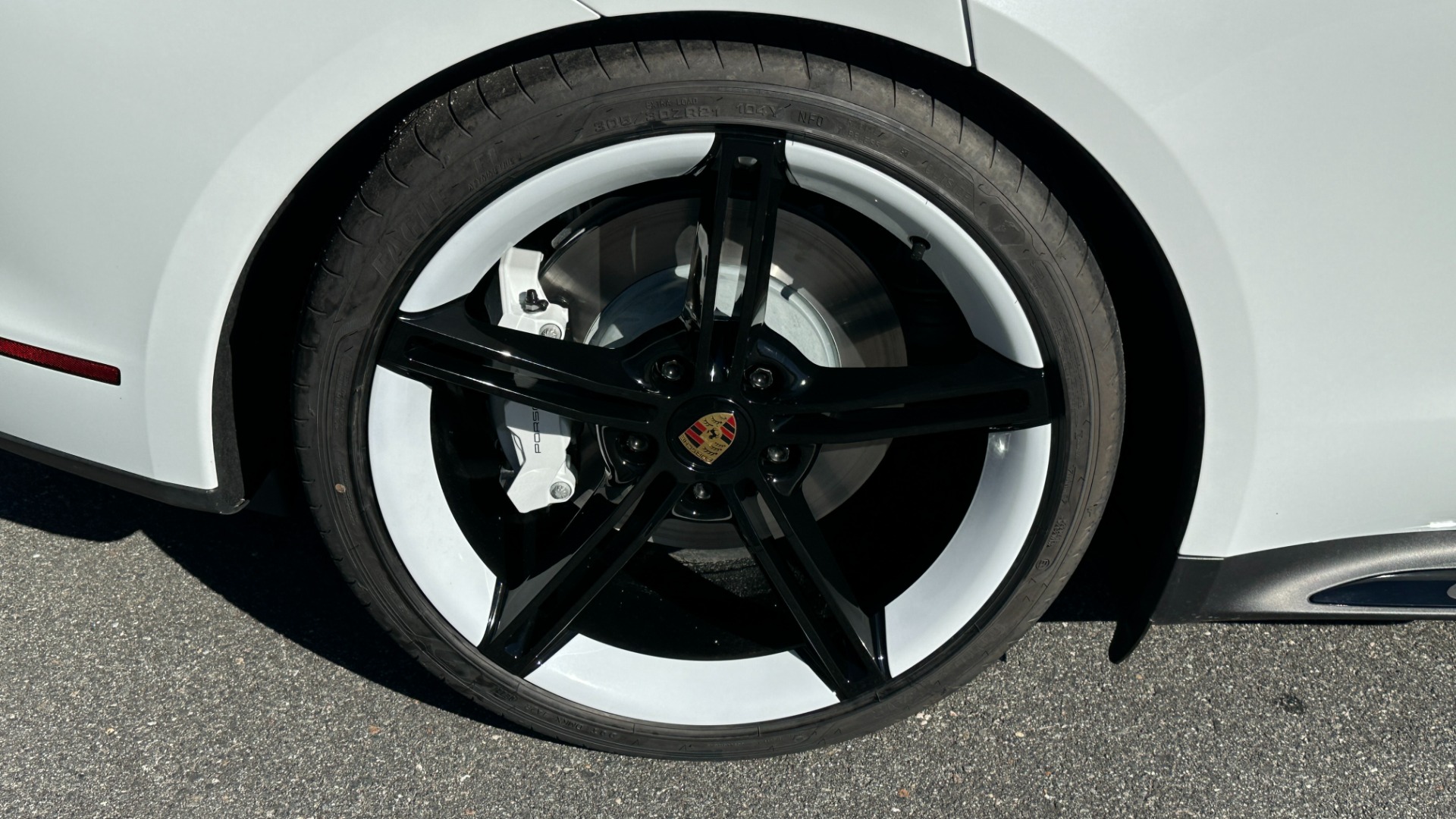 Used 2022 Porsche Taycan GTS SPORT TURISMO GTS / SPORT TURISMO / FULL BODY PPF / SPORT CHRONO / PREMIUM PKG for sale $149,900 at Formula Imports in Charlotte NC 28227 51