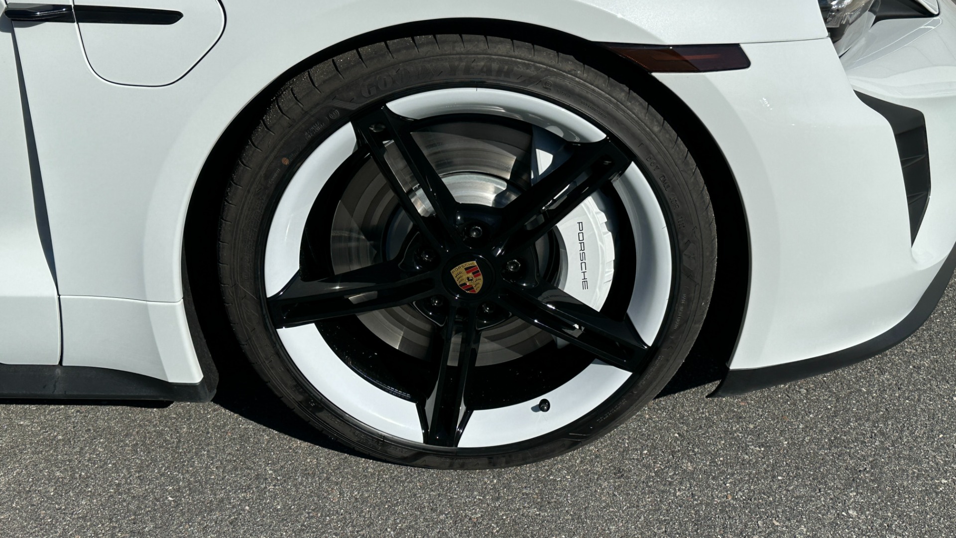 Used 2022 Porsche Taycan GTS / CERAMIC PRO / FULL BODY PPF / SPORT CHRONO / PREMIUM PKG / MISSION E for sale $179,995 at Formula Imports in Charlotte NC 28227 52