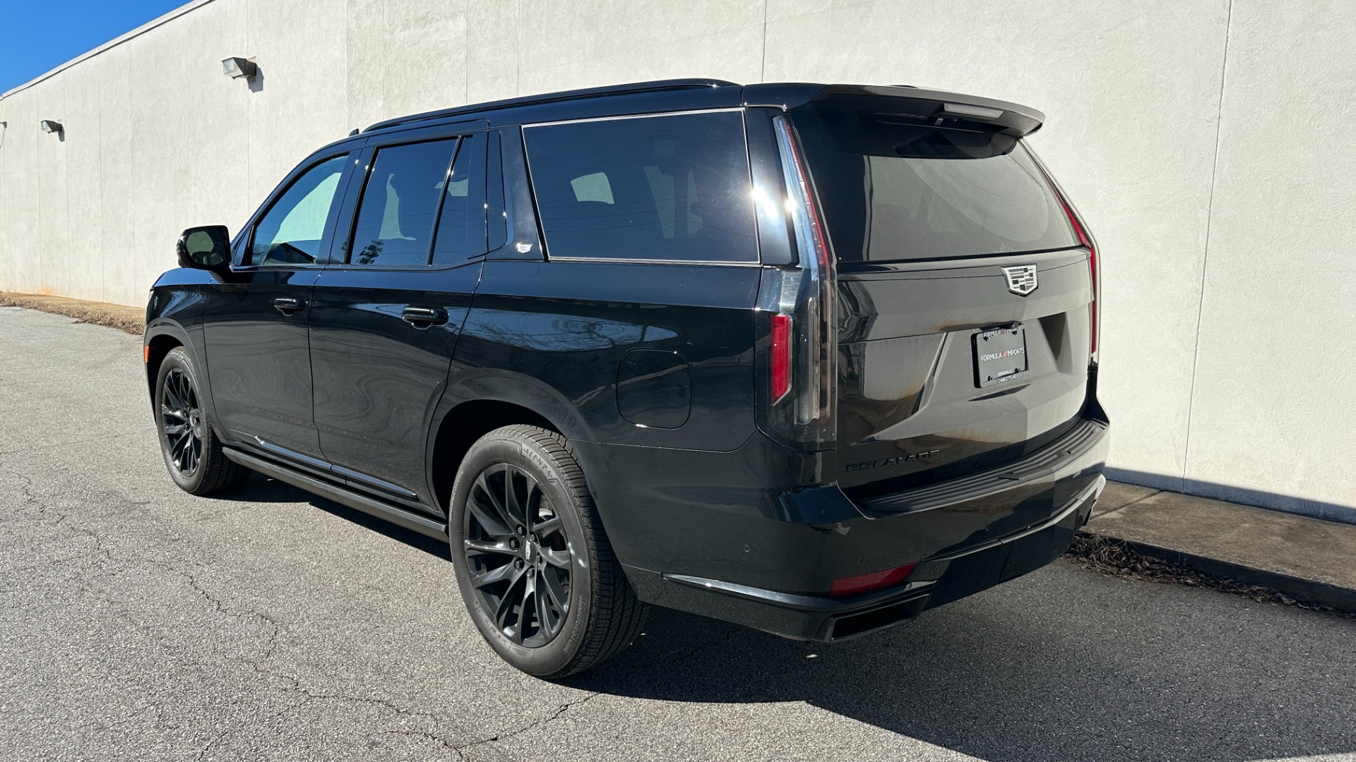 Used 2022 Cadillac Escalade SPORT PLATINUM / NIGHT VISION / BLACKOUT / PERFORMANCE / HEAVY DUTY TRAILER for sale $127,995 at Formula Imports in Charlotte NC 28227 4