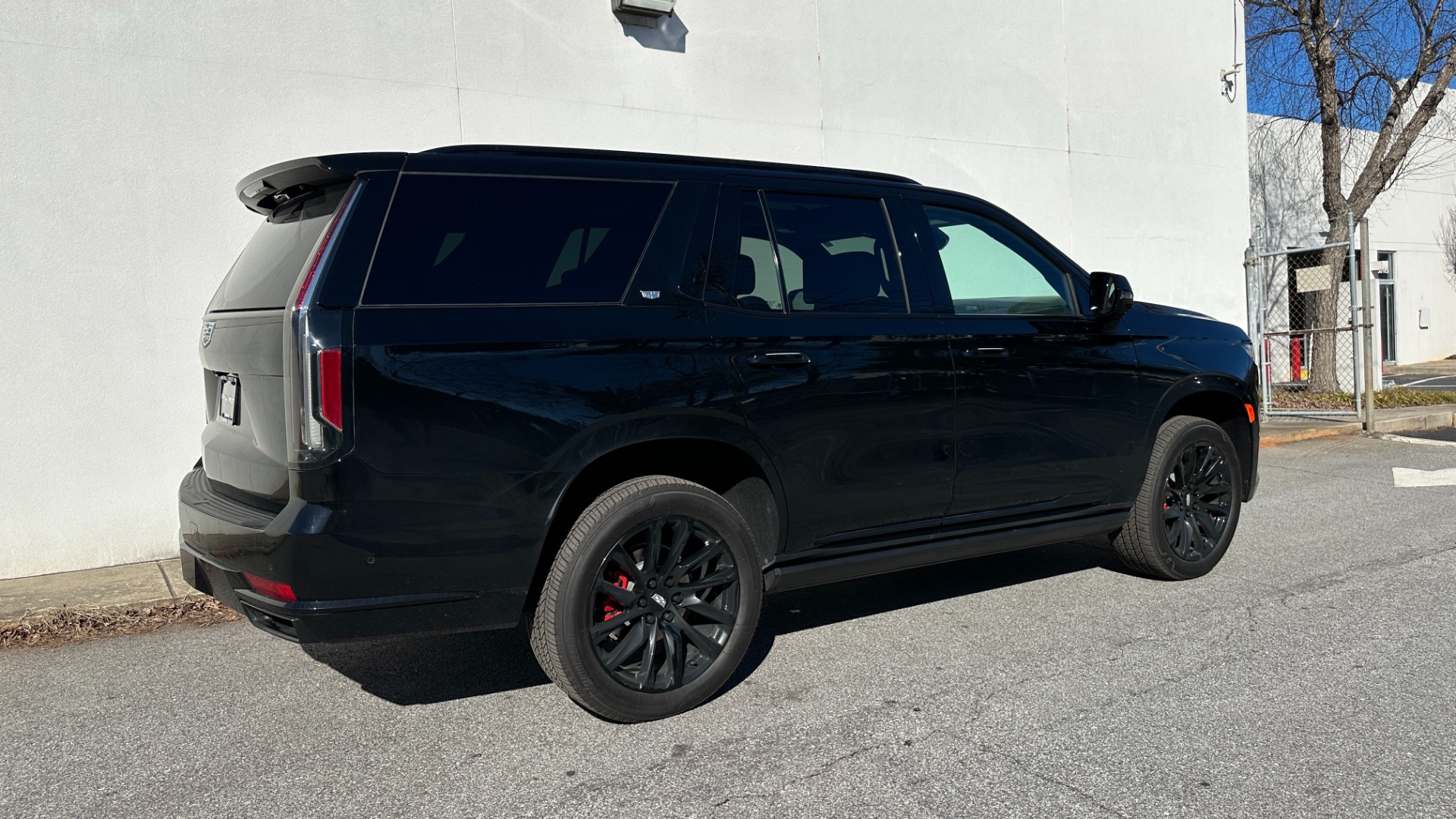 Used 2022 Cadillac Escalade SPORT PLATINUM / NIGHT VISION / BLACKOUT / PERFORMANCE / HEAVY DUTY TRAILER for sale $127,995 at Formula Imports in Charlotte NC 28227 7