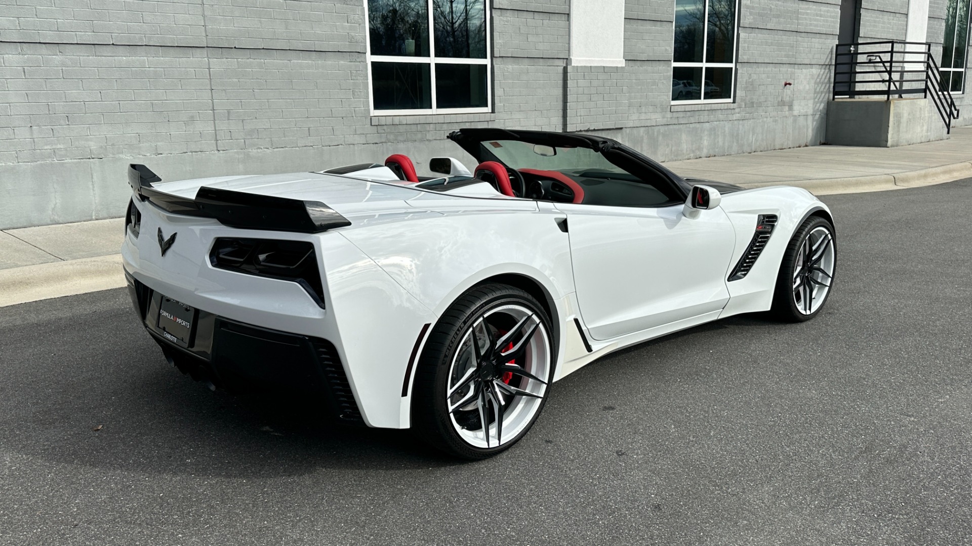 Used 2015 Chevrolet Corvette Z06 3LZ / COMPETITION SEATS / FERRADA WHEELS / EXHAUST / CONVERTIBLE for sale Sold at Formula Imports in Charlotte NC 28227 10