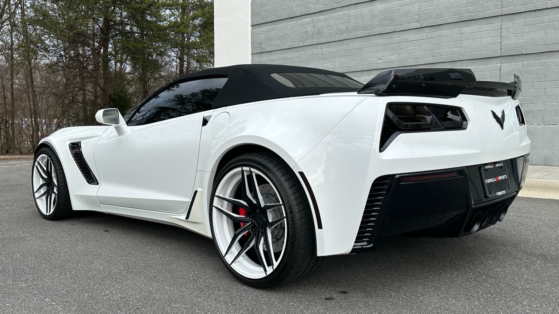 Used 2015 Chevrolet Corvette Z06 3LZ / COMPETITION SEATS / FERRADA WHEELS / EXHAUST / CONVERTIBLE for sale Sold at Formula Imports in Charlotte NC 28227 9
